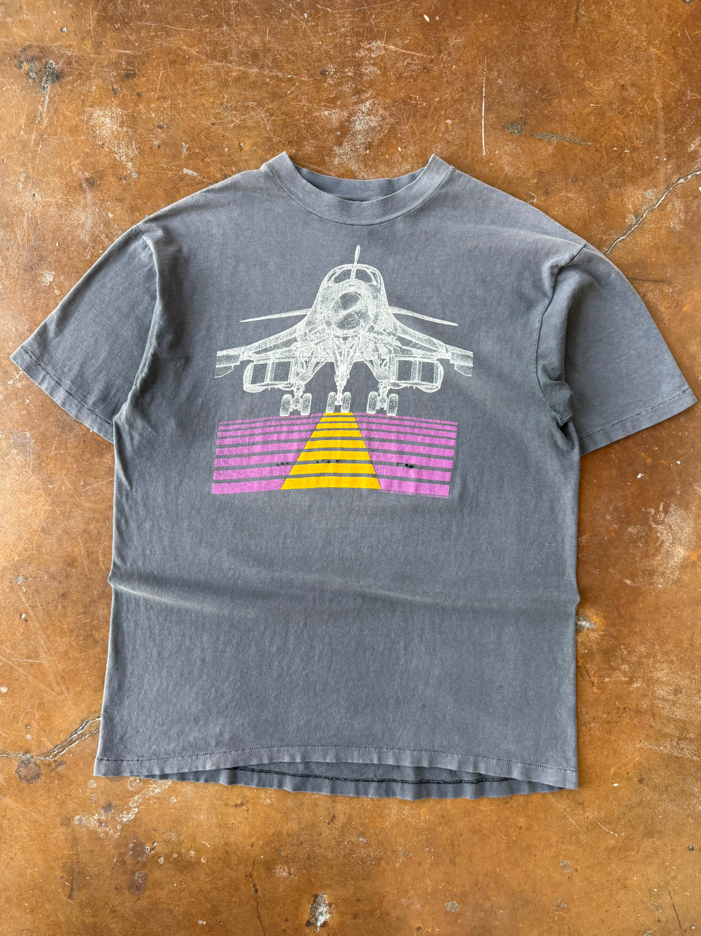 1985 faded B-1B Bomber Jet shirt (XL)