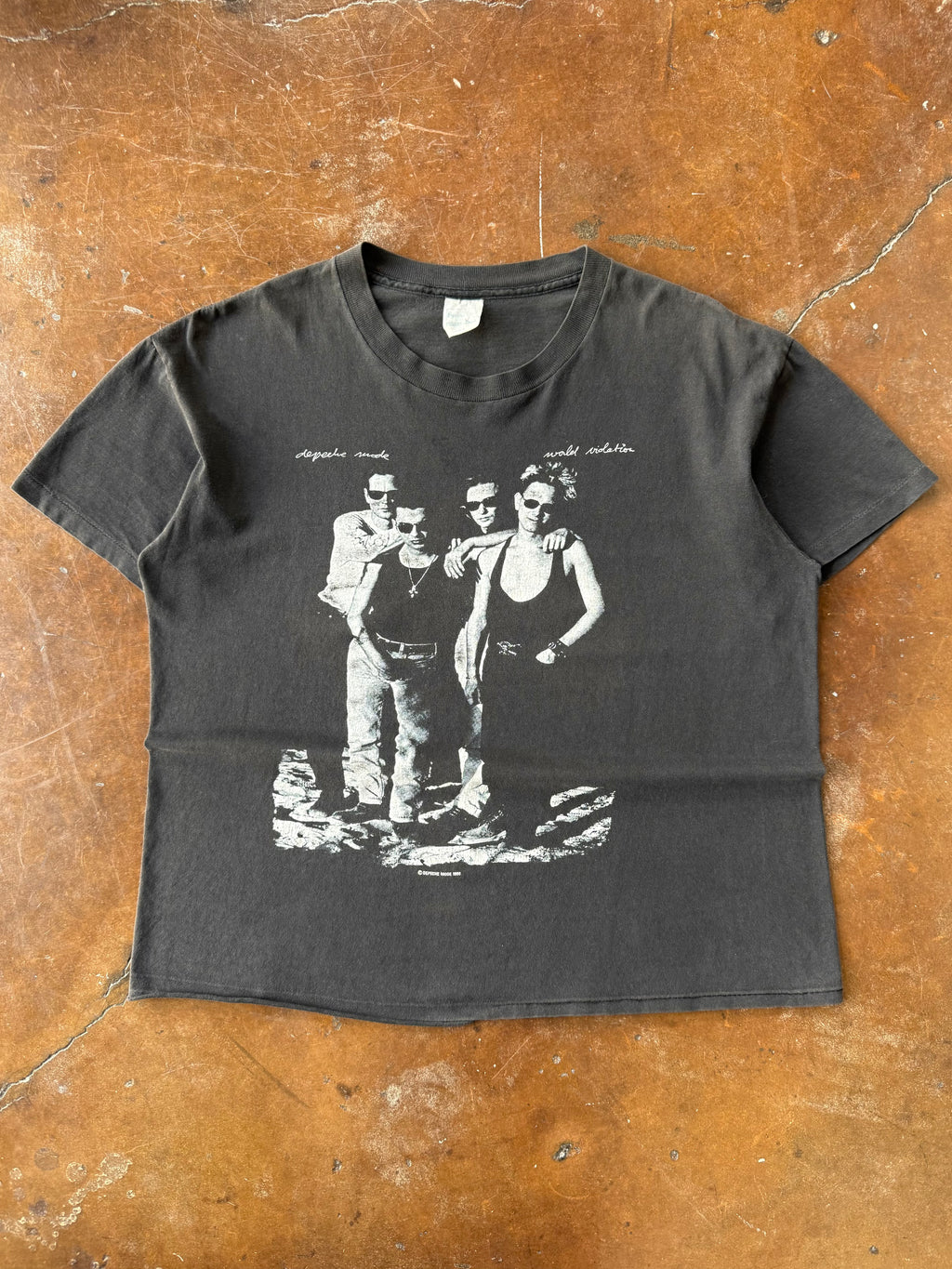 1990 Depeche Mode band shirt (LARGE)