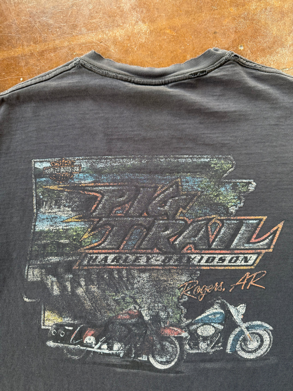 2000s faded Harley Davidson "flame 8-ball" longsleeve shirt (LARGE)