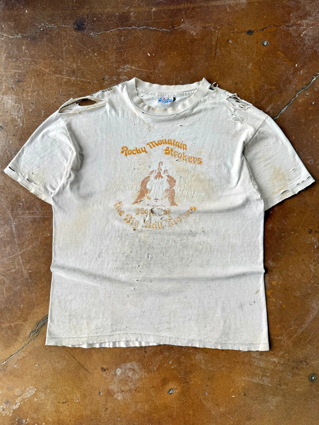 80s faded & distressed Rocky Mountain Strokers "hawg wild" biker shirt (XL)