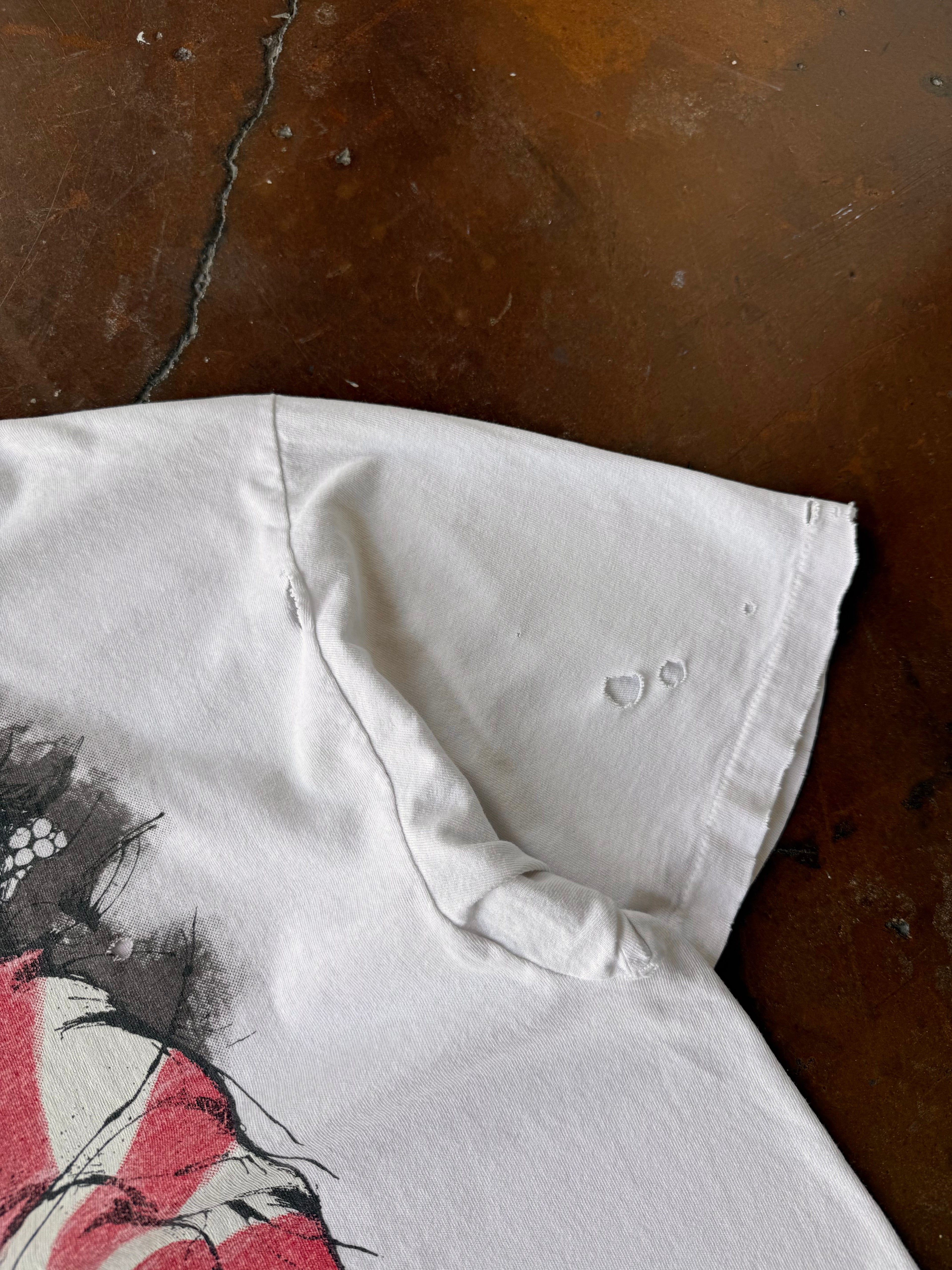 90s distressed Alice in Wonderland "cheshire cat" shirt (XL)