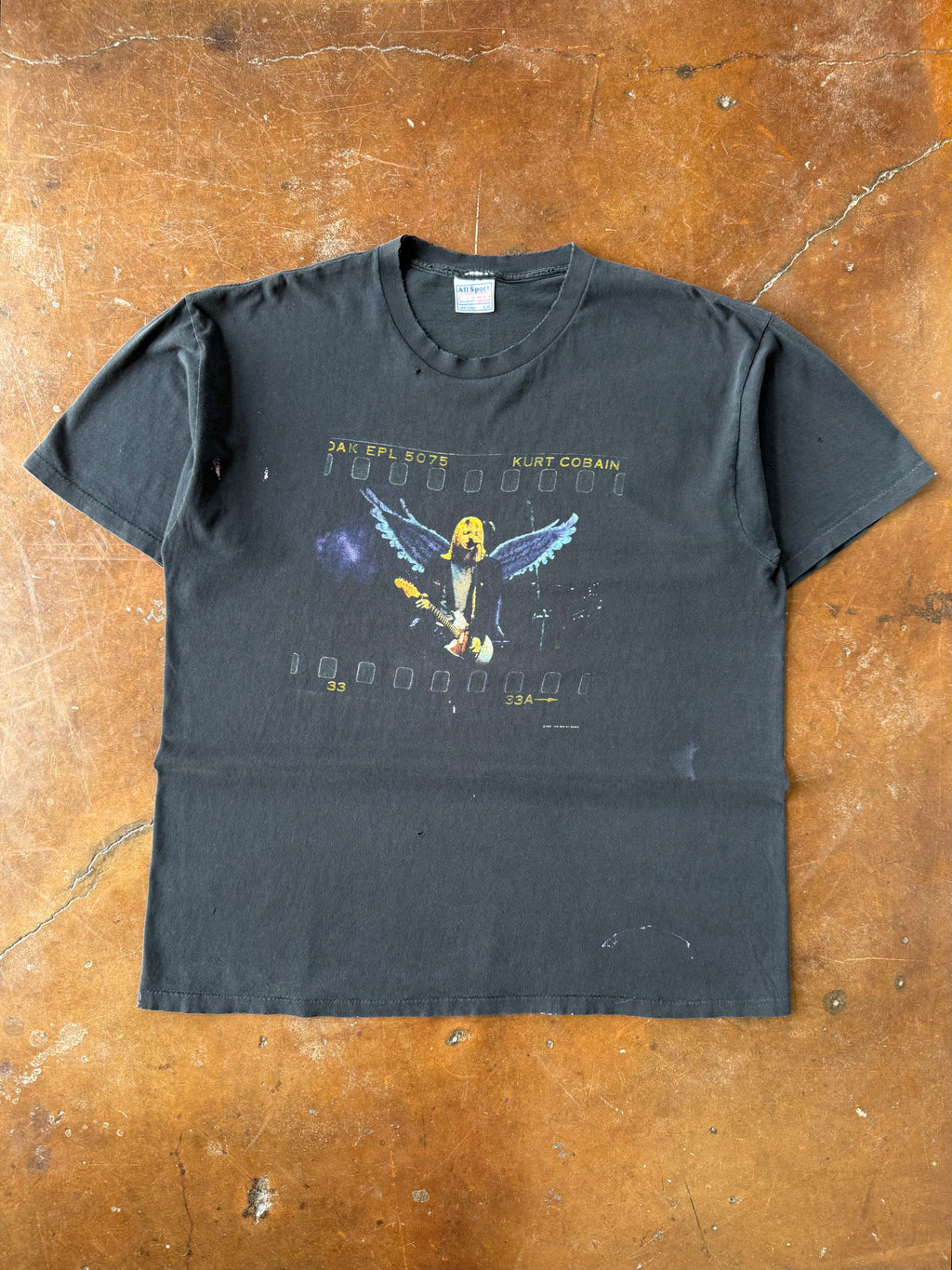 1999 Kurt Cobain memorial band shirt (XL)