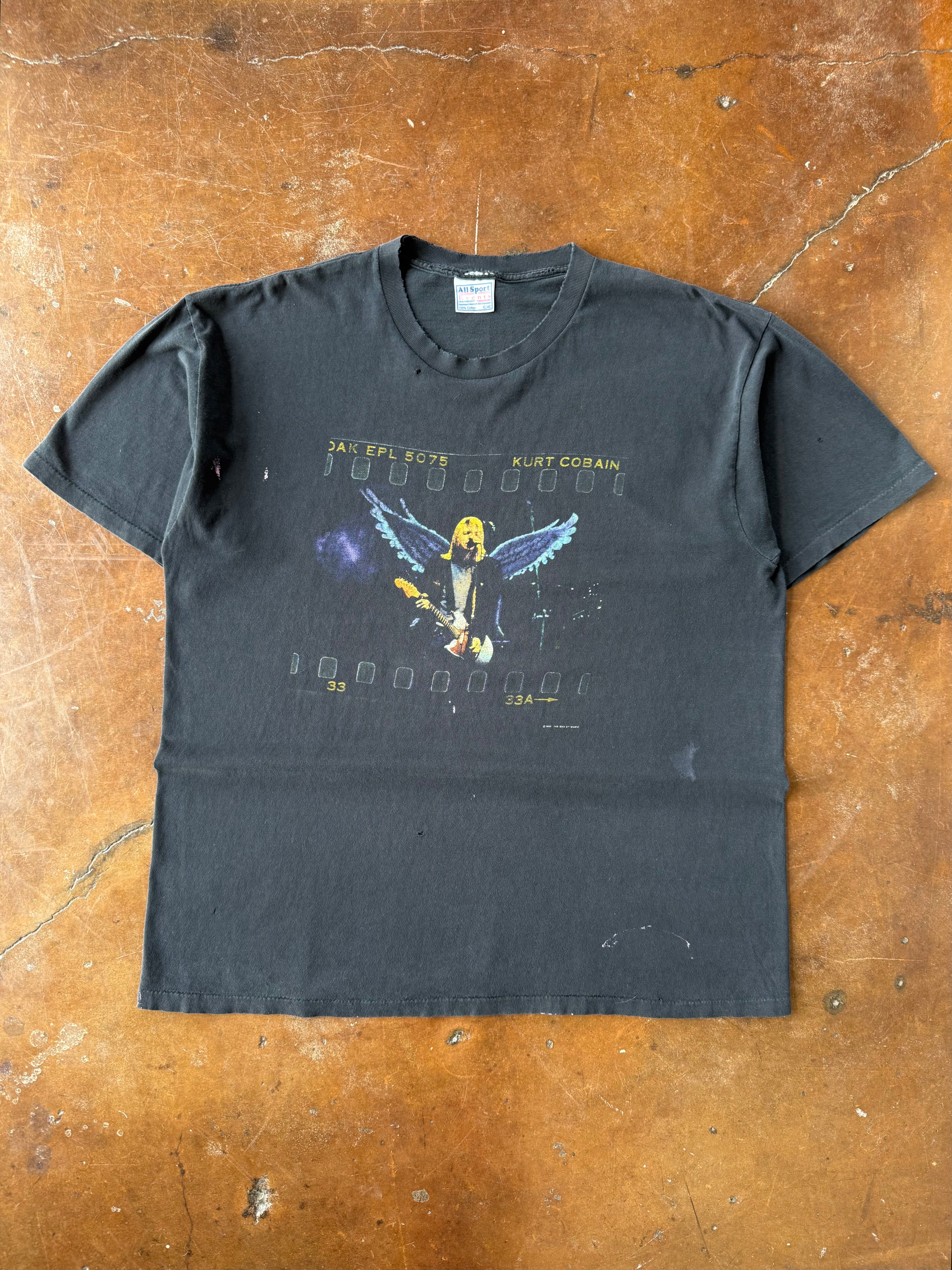 1999 Kurt Cobain memorial band shirt (XL)