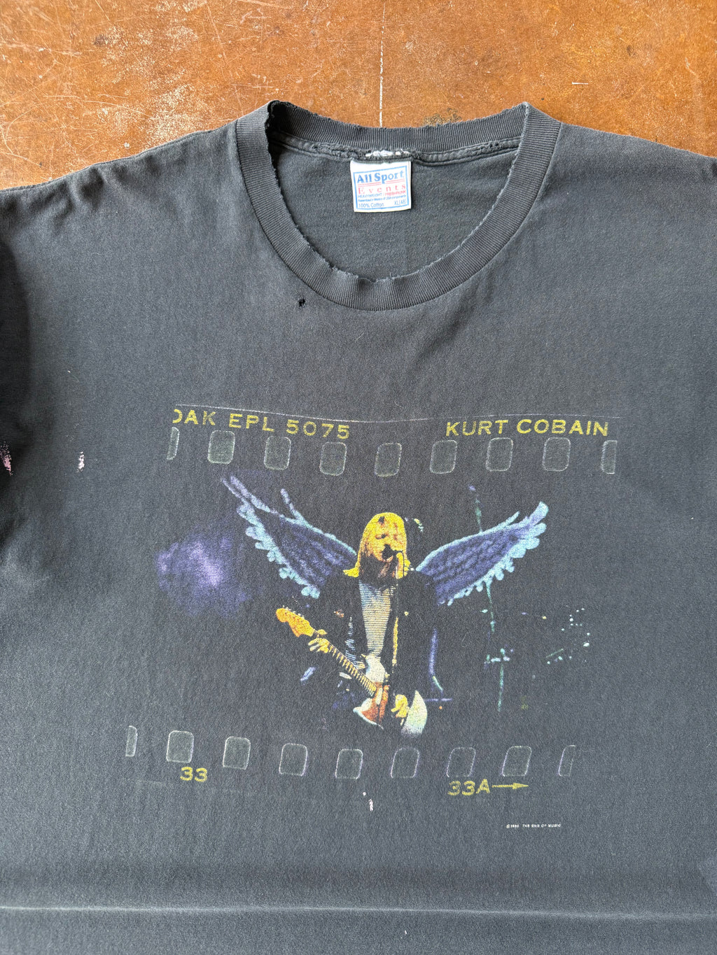 1999 Kurt Cobain memorial band shirt (XL)