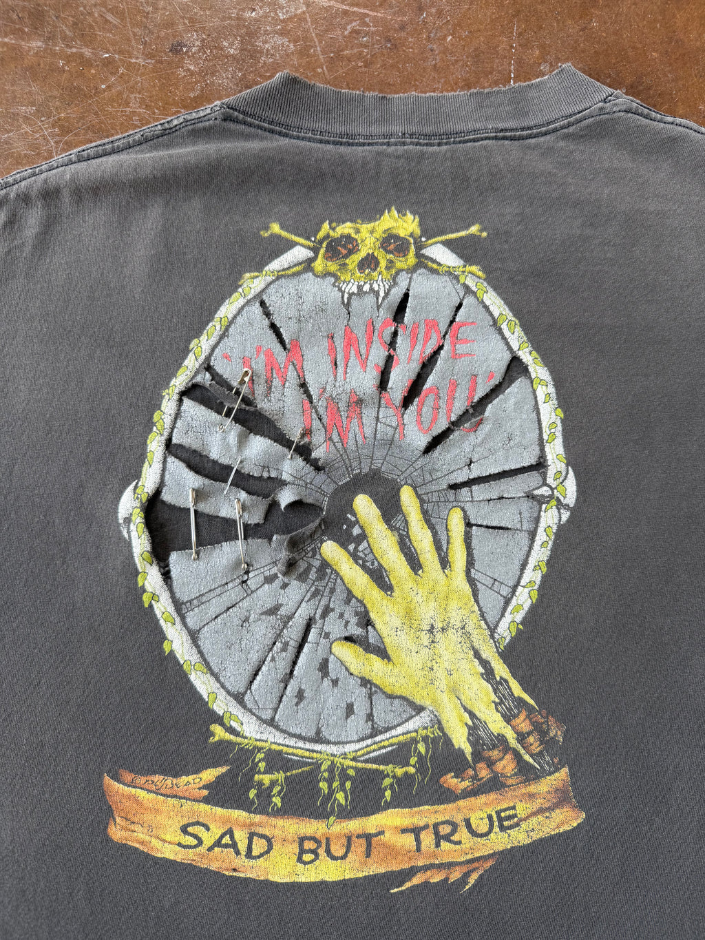 90s faded & distressed Metallica pushead "sad but true" band shirt (XL)