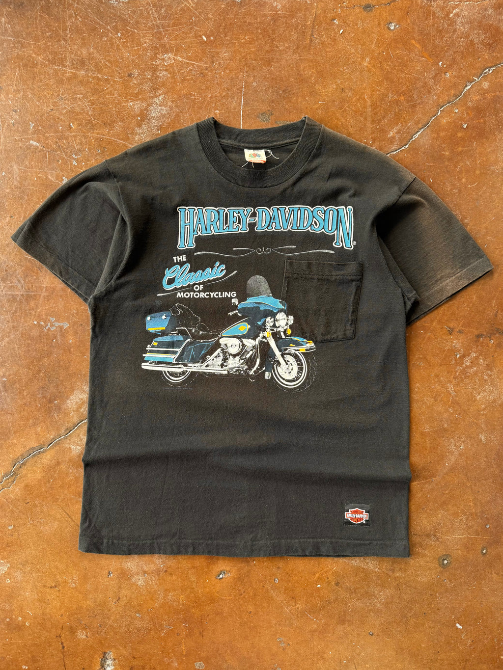 90s Harley Davidson "classic of motorcycling" biker pocket shirt (LARGE)