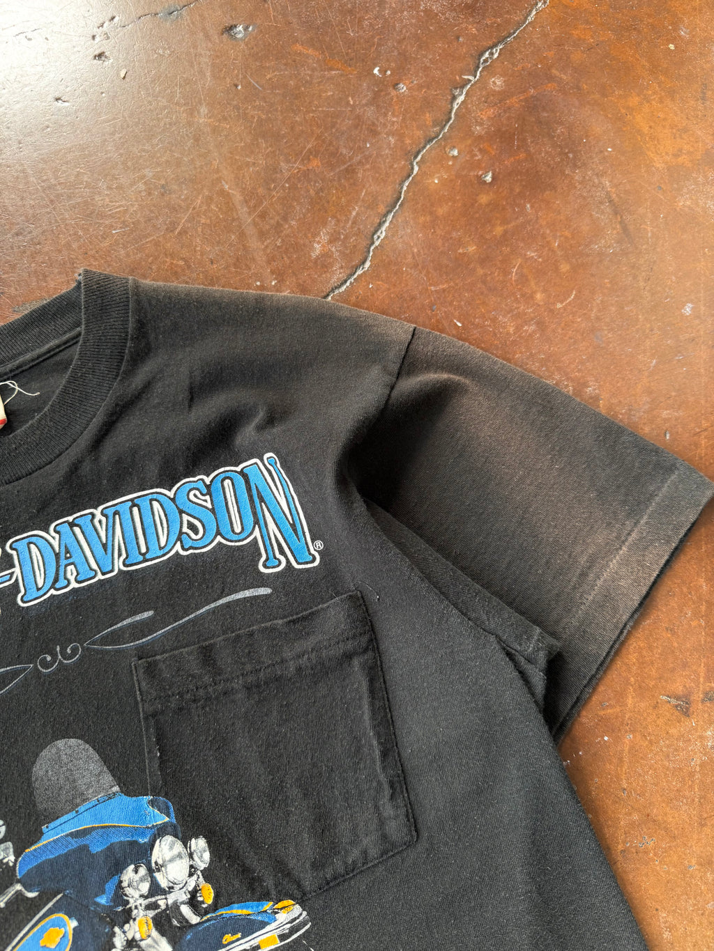 90s Harley Davidson "classic of motorcycling" biker pocket shirt (LARGE)
