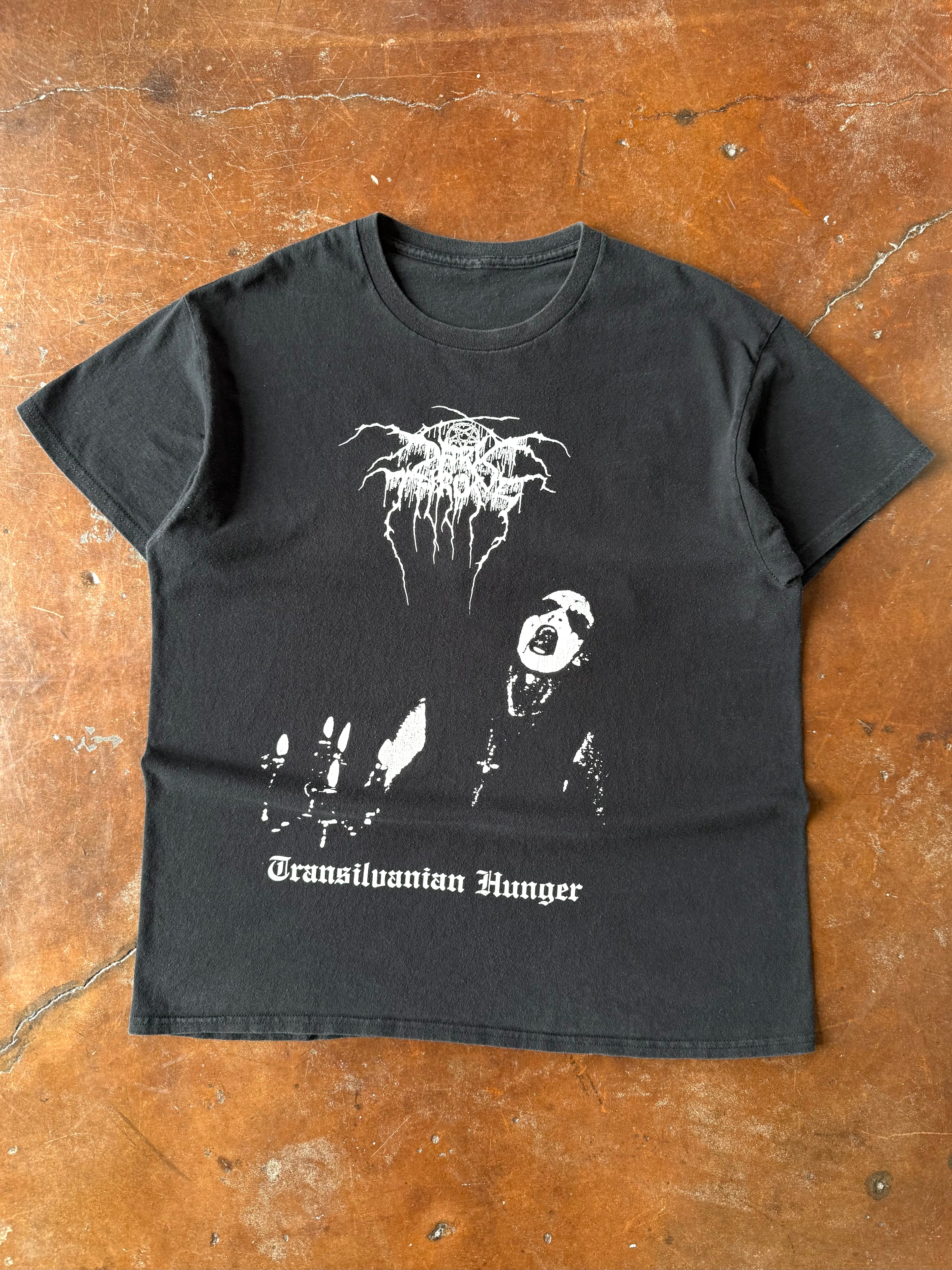 2000s Dark Throne "transilvanian hunger" band shirt (LARGE)
