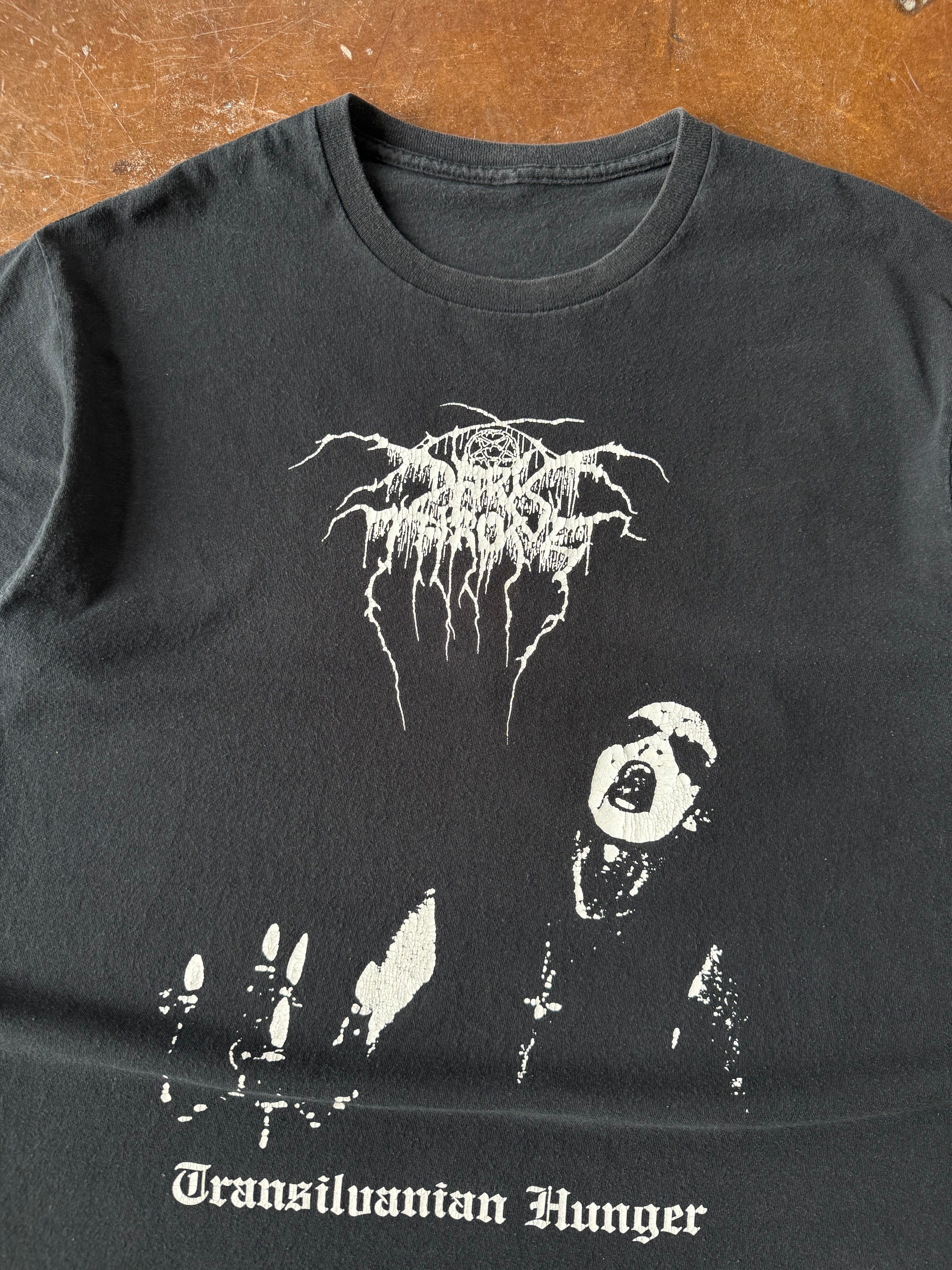 2000s Dark Throne "transilvanian hunger" band shirt (LARGE)