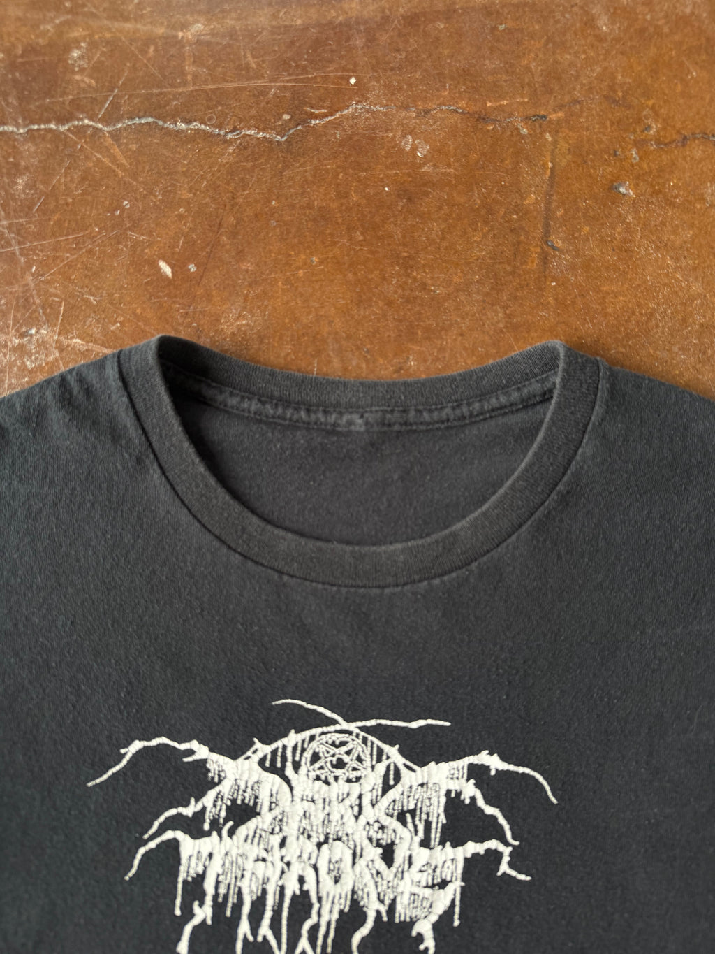 2000s Dark Throne "transilvanian hunger" band shirt (LARGE)