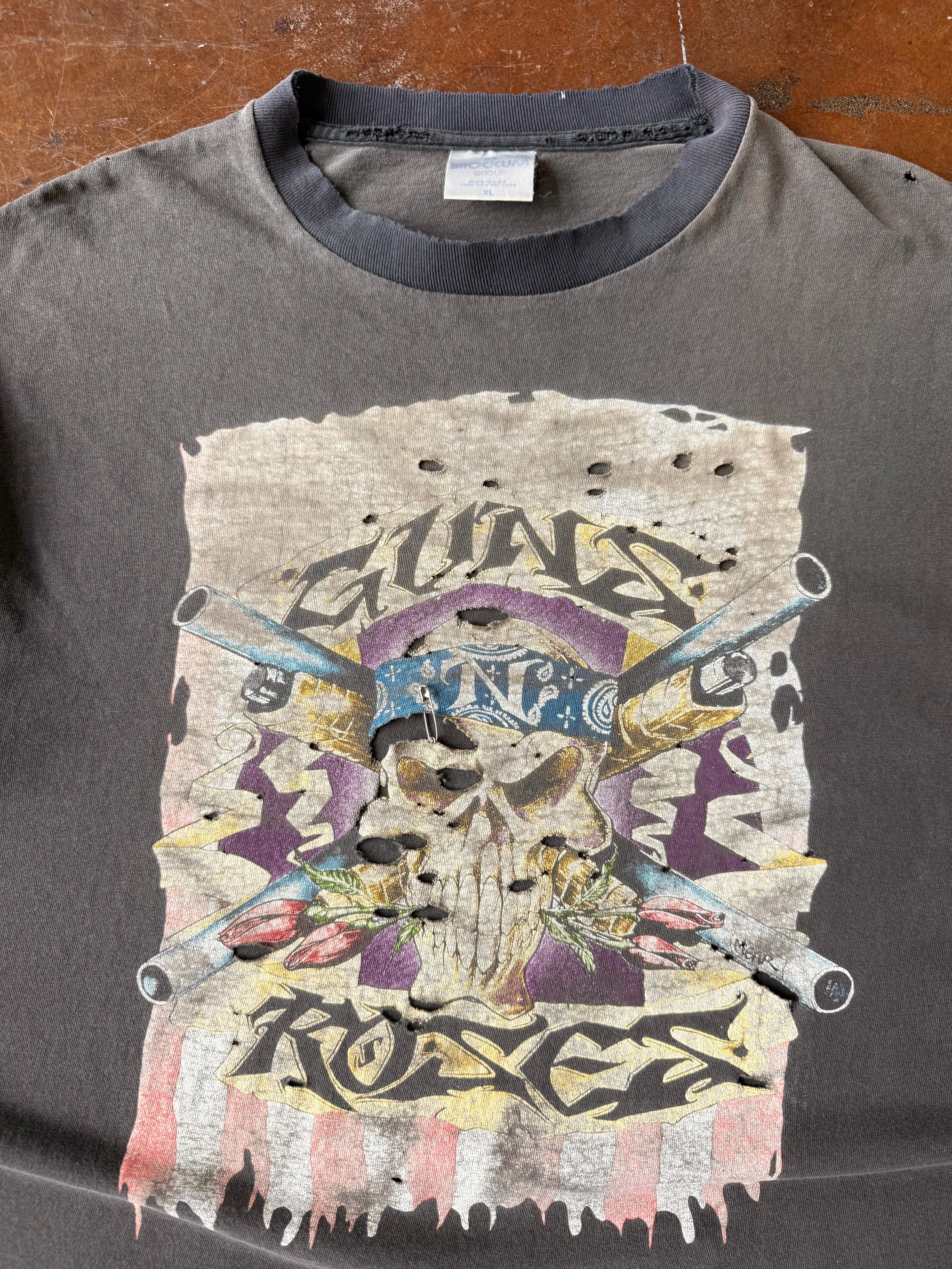 1991 faded & distressed Guns N' Roses "use your illusion" tour shirt (XL)