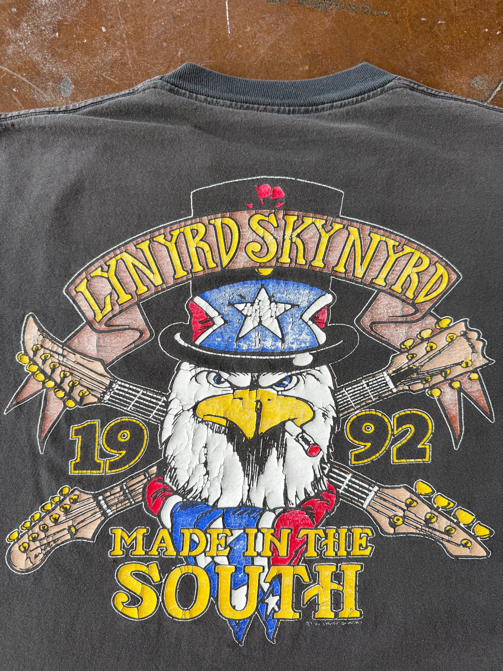 1992 faded Lynard Skynyrd band shirt (LARGE)