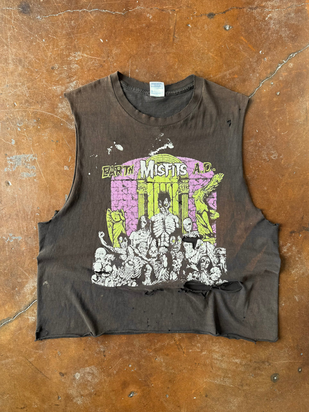 90s faded & distressed Misfits cut-off band shirt (XL)