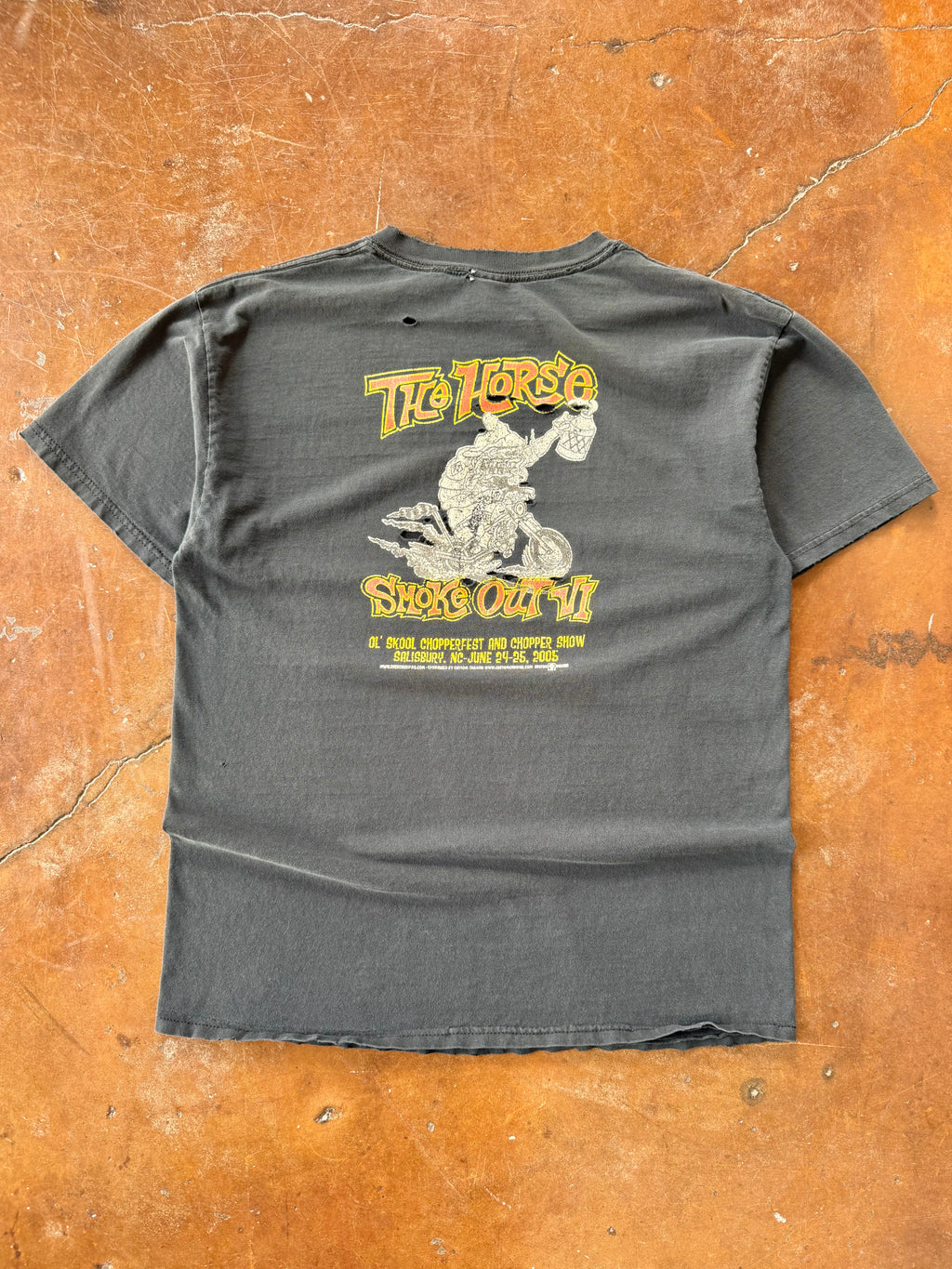 2005 distressed The Horse Smoke Out "ratfink" biker shirt (LARGE)