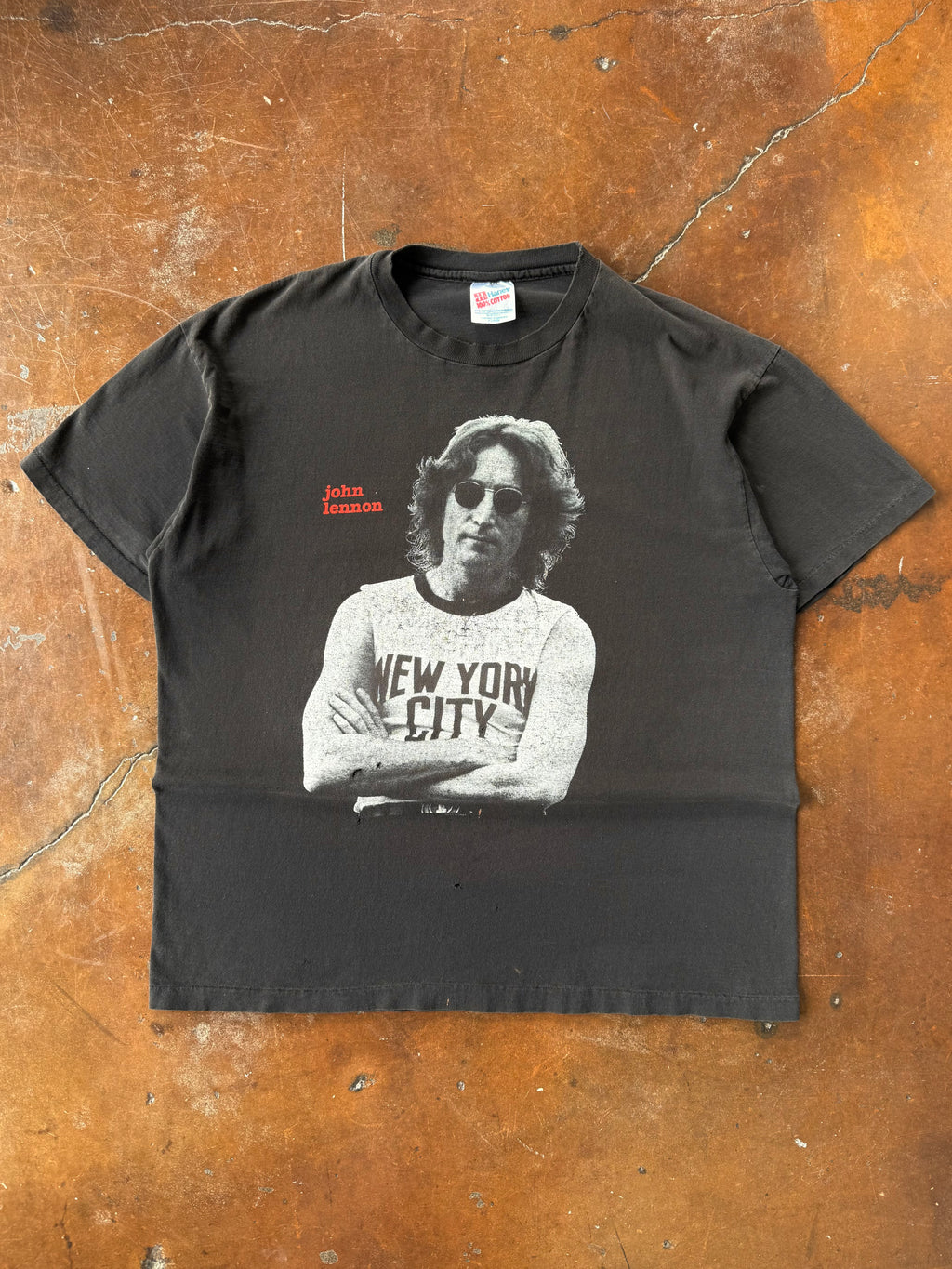 90s John Lennon "new york" shirt (XL)