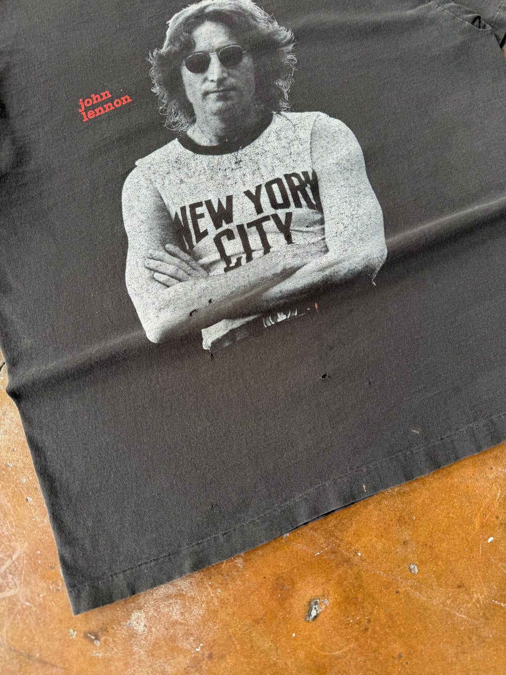 90s John Lennon "new york" shirt (XL)