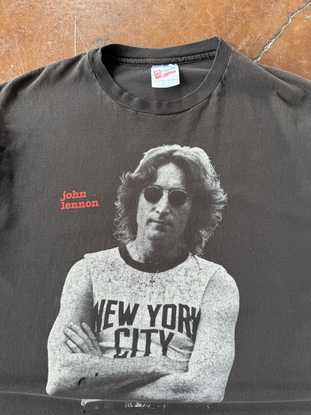 90s John Lennon "new york" shirt (XL)