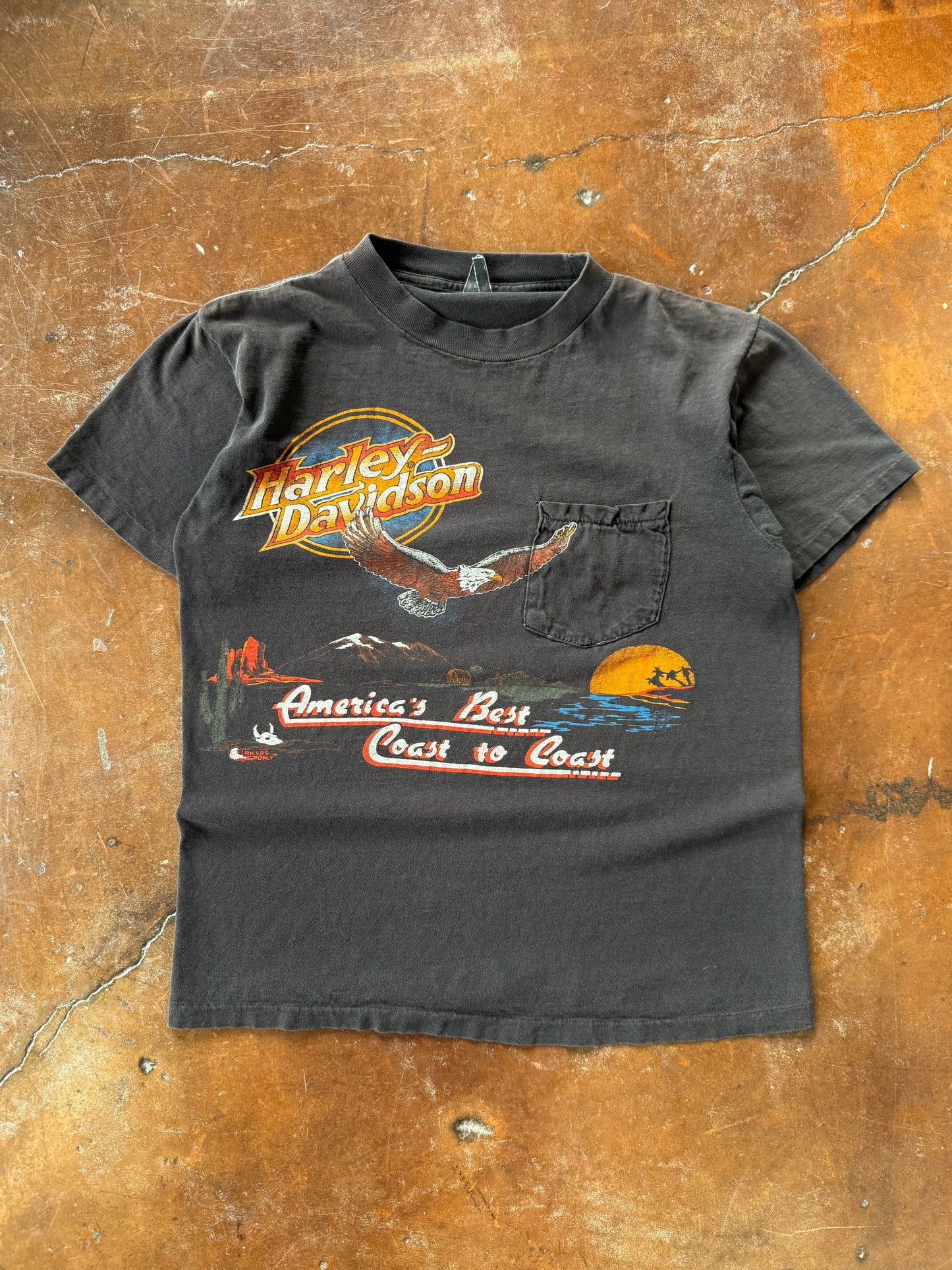 80s Harley Davidson "portrait scene" biker shirt (LARGE)