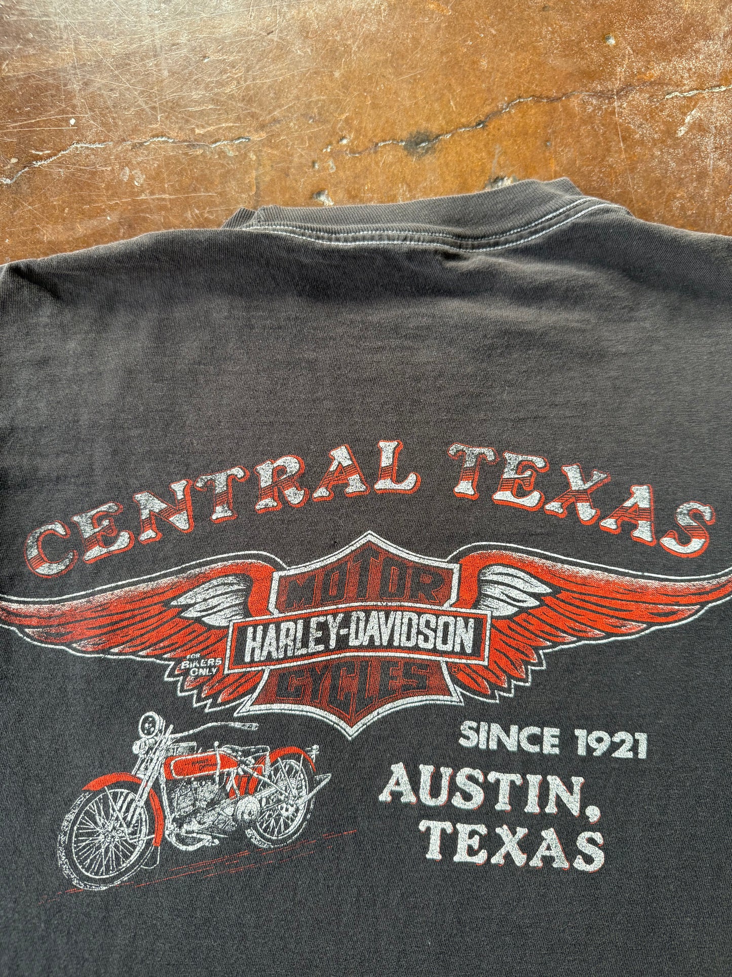 80s Harley Davidson "portrait scene" biker shirt (LARGE)