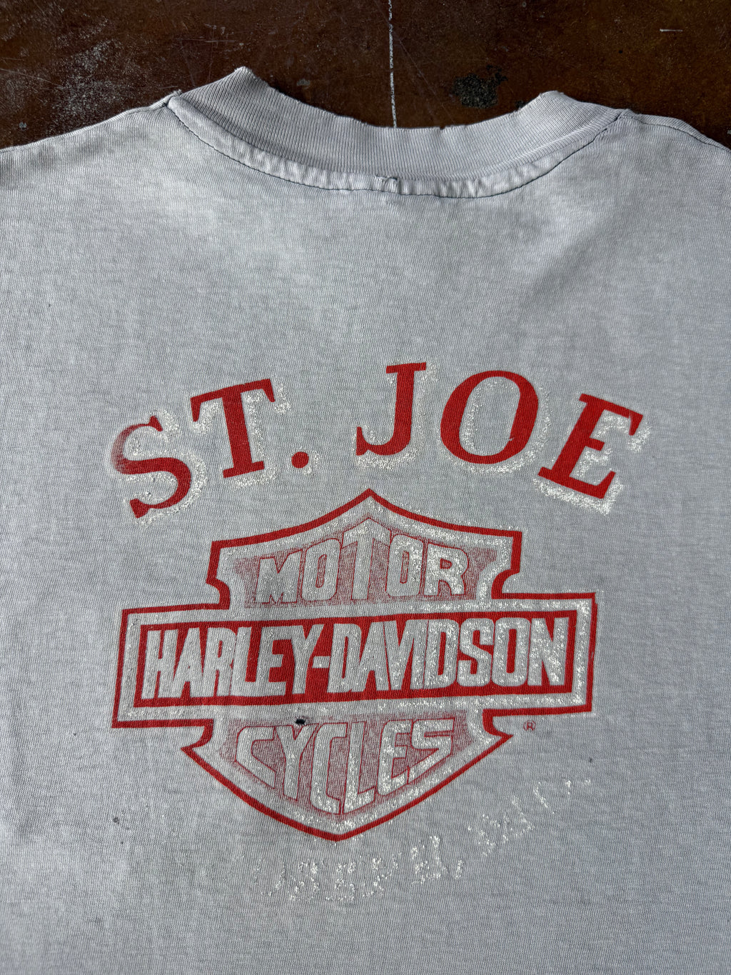 80s faded & lightly distressed Harley Davidson "shining shield" pocket cut-off shirt (MEDIUM)