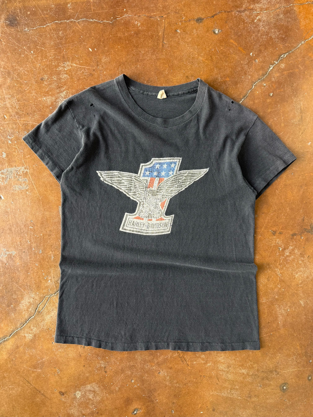 80s Harley Davidson "1 eagle emblem" biker shirt (LARGE)