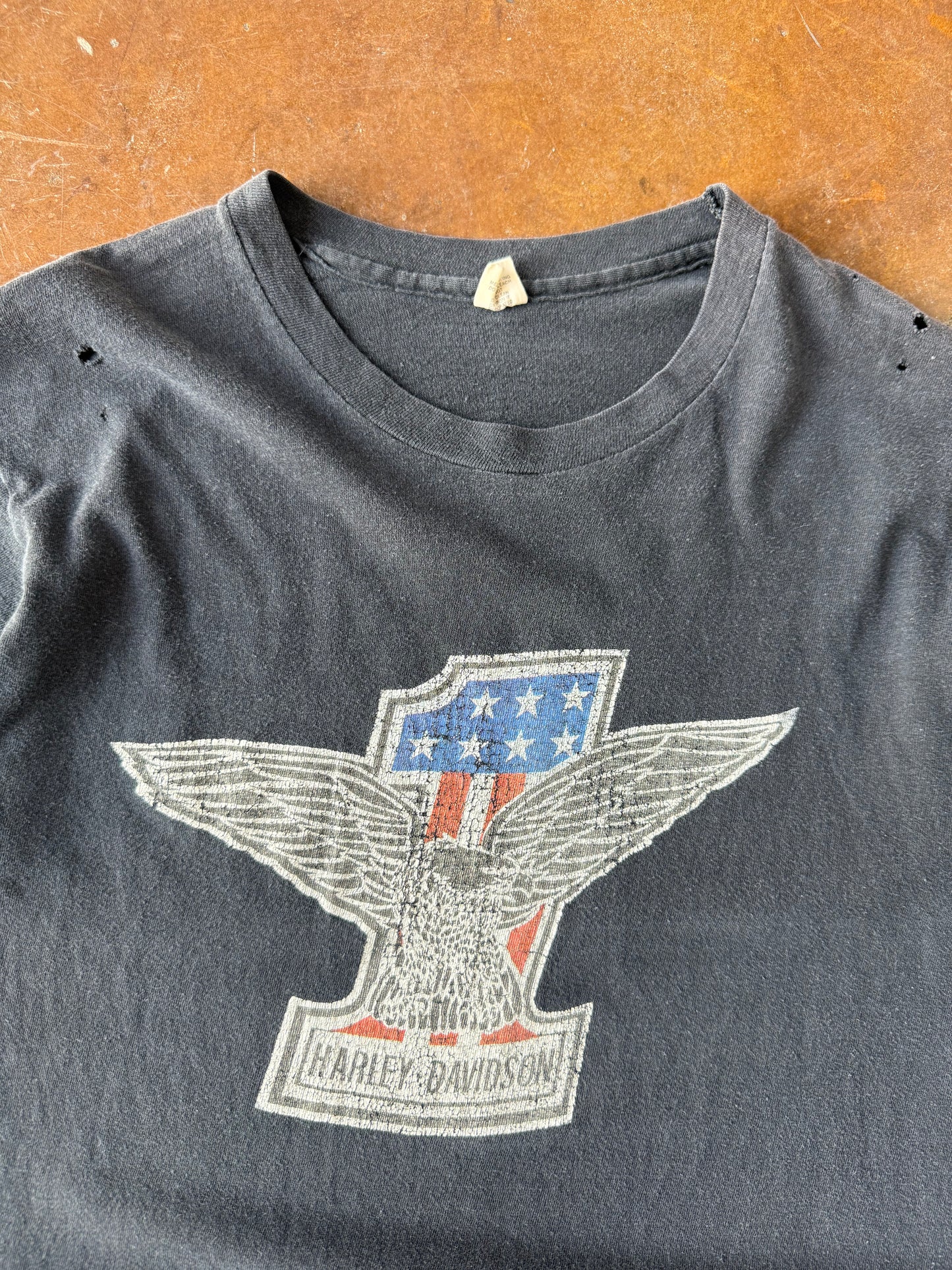 80s Harley Davidson "1 eagle emblem" biker shirt (LARGE)