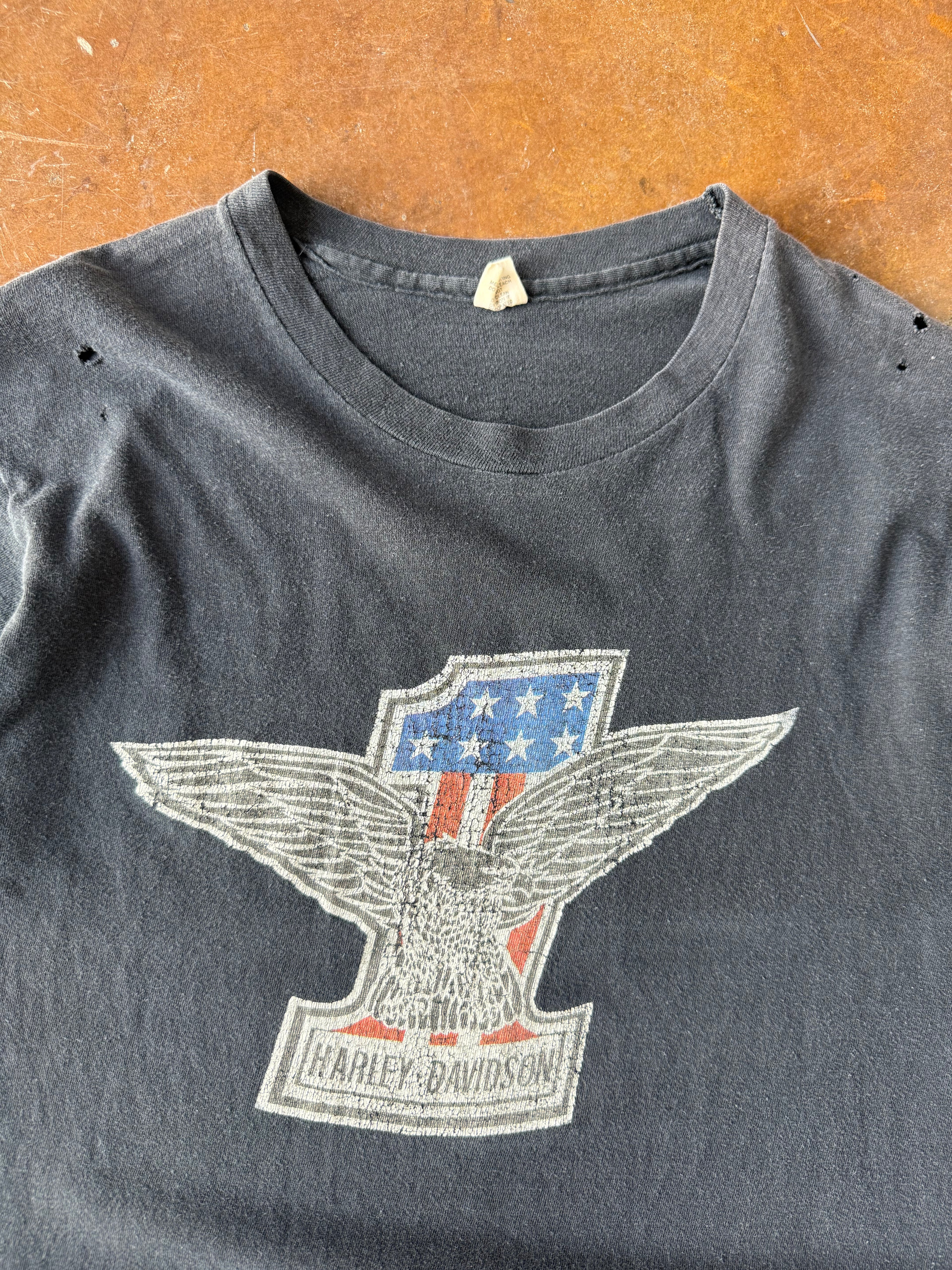 80s Harley Davidson "1 eagle emblem" biker shirt (LARGE)