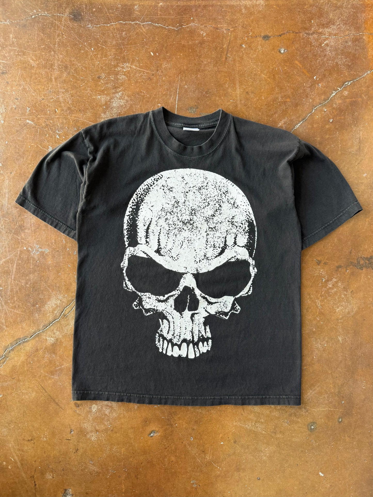 2007 Skull Fashion Victim shirt (LARGE)
