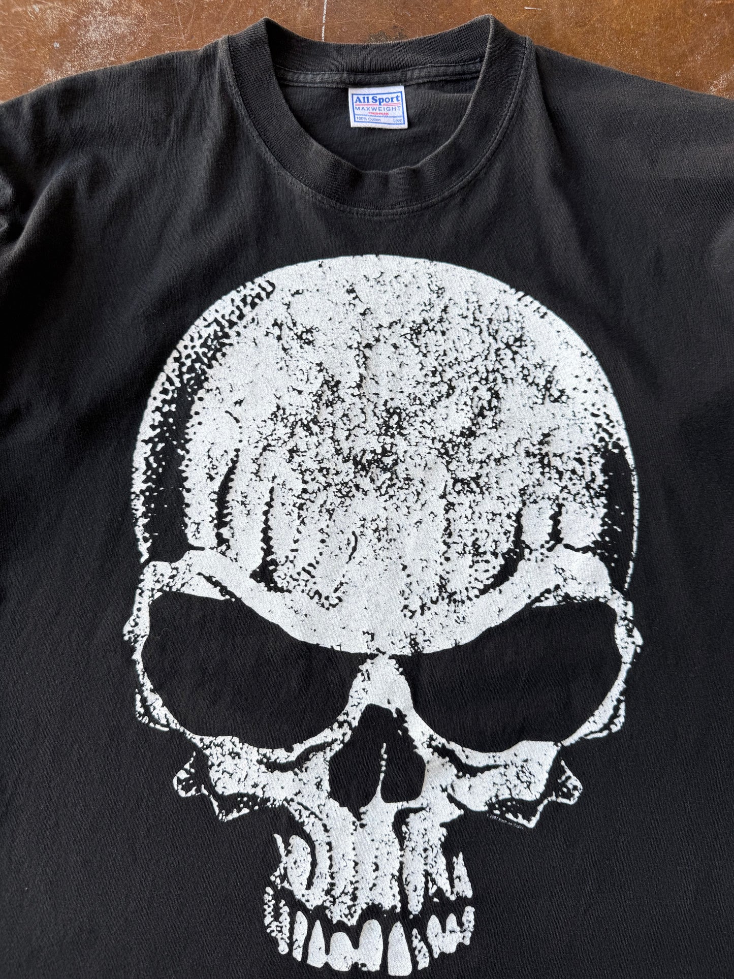 2007 Skull Fashion Victim shirt (LARGE)