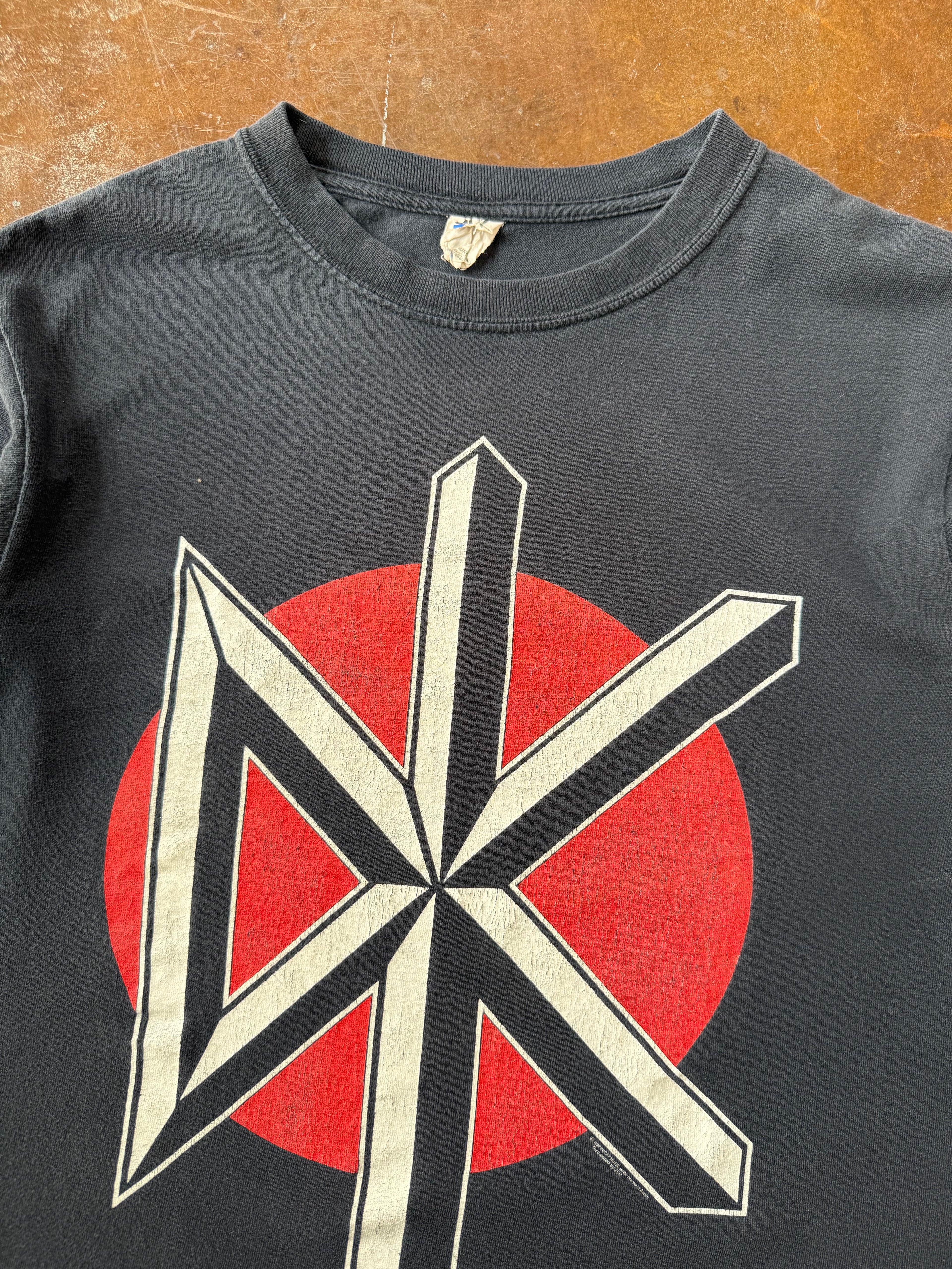 2000s Dead Kennedys band shirt (MEDIUM)