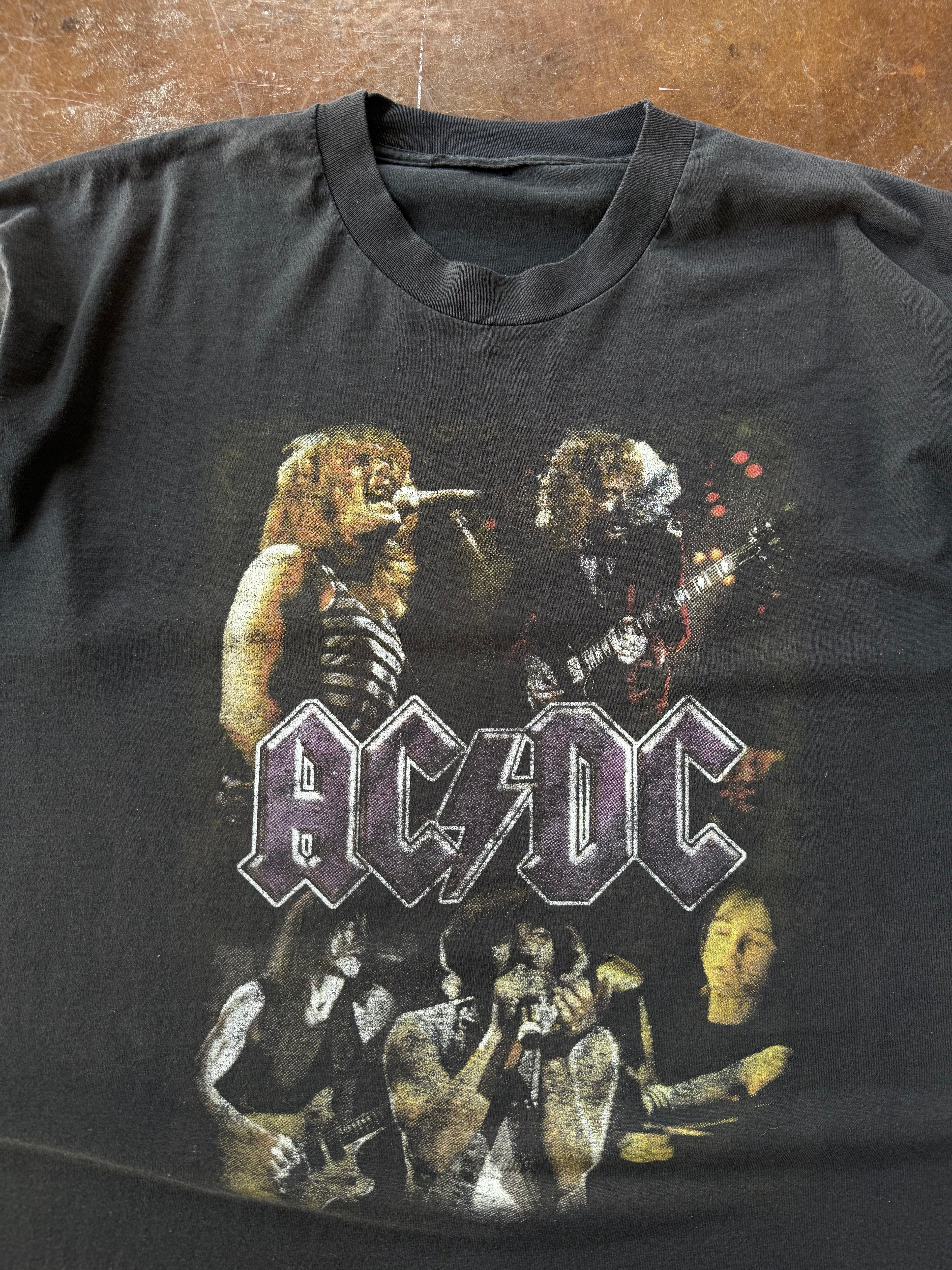 90s AC/DC band shirt (XL)