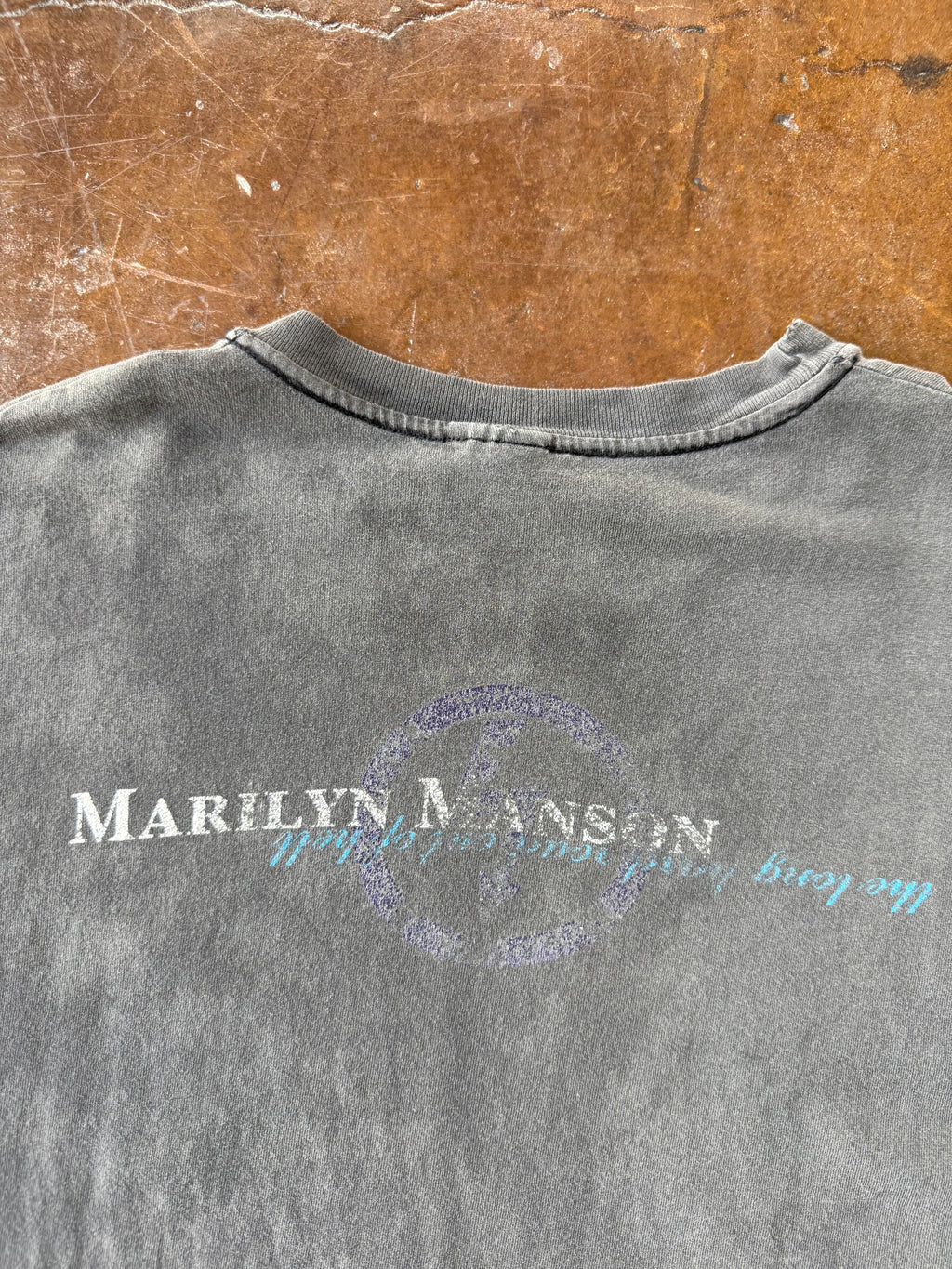 1998 faded & distressed Marilyn Manson "road out of hell" band shirt (XL)