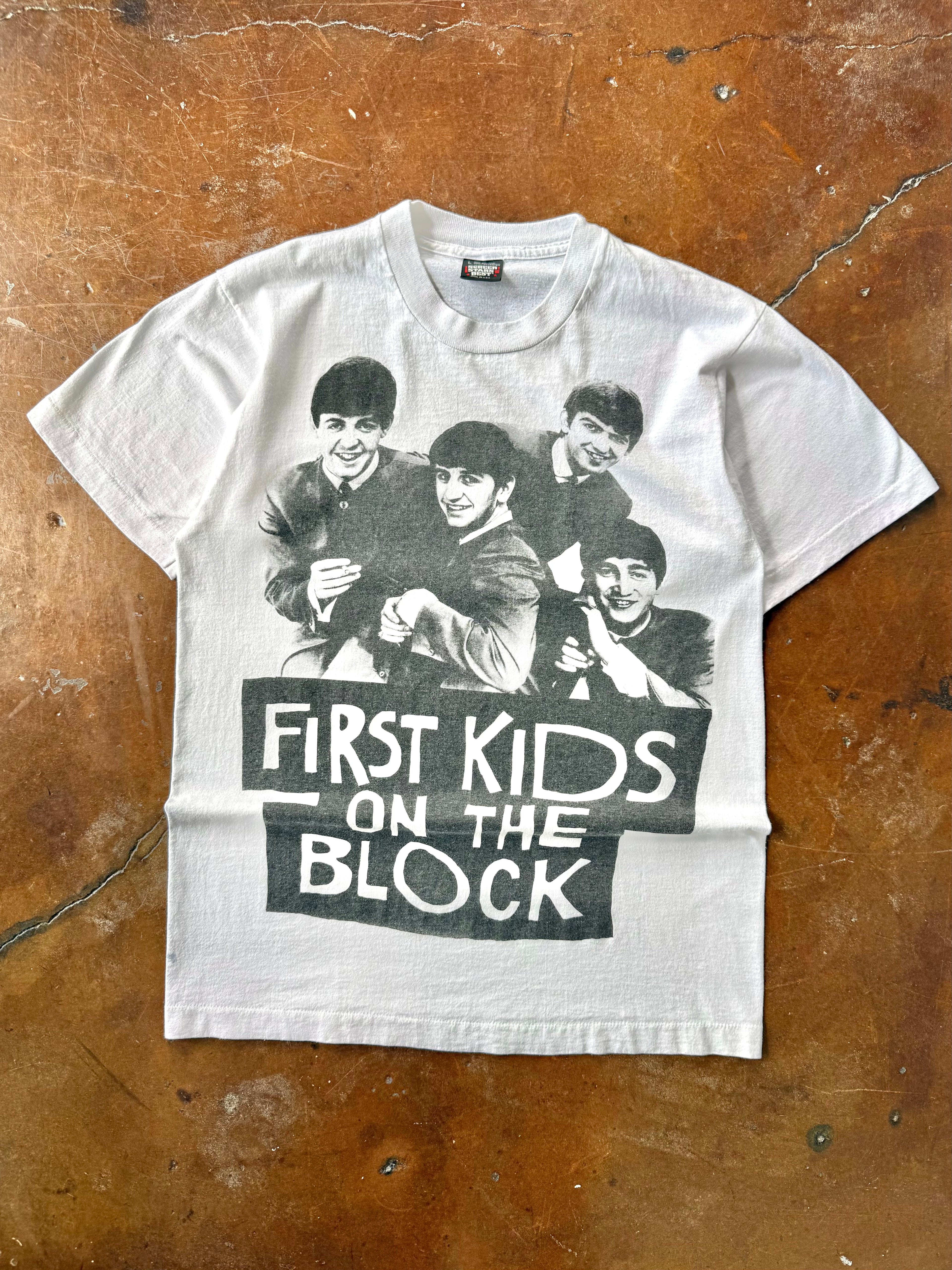 90s The Beatles "first kids on the block" band shirt (LARGE)