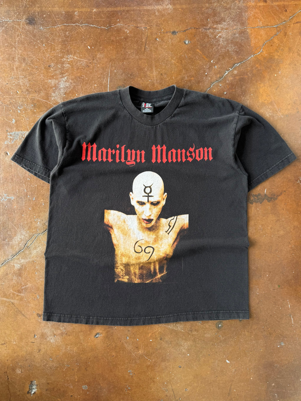 2001 Marilyn Manson "not a slave" band shirt (XL)