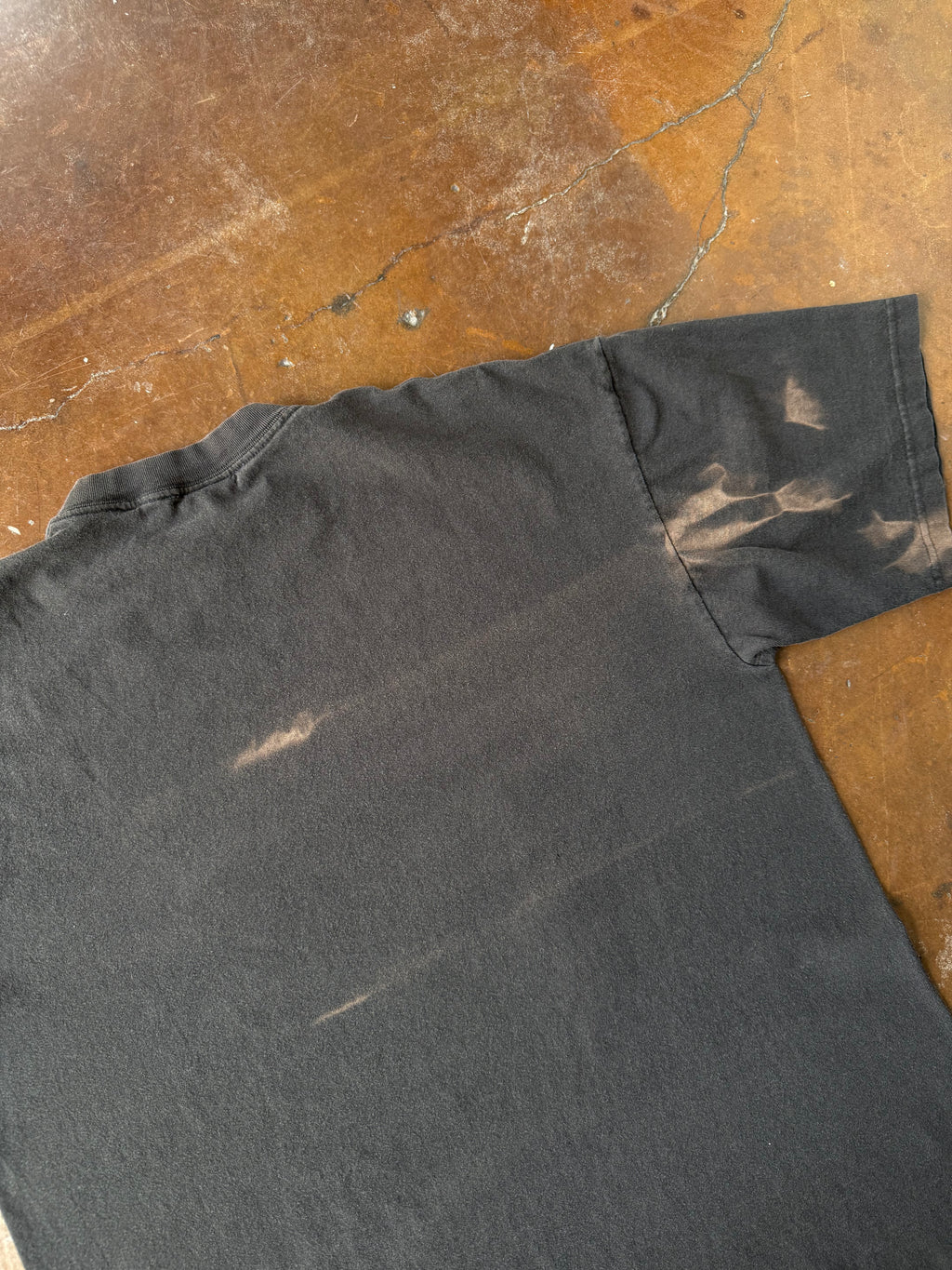 2000s Disturbed band shirt (XL)