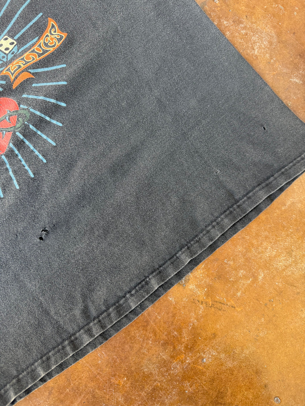 1997 Aerosmith "nine lives" tour shirt (LARGE)