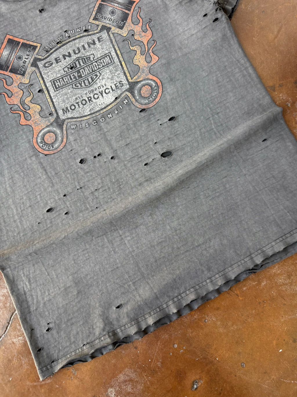 90s faded & distressed Harley Davidson "flame logo" biker shirt (XL)