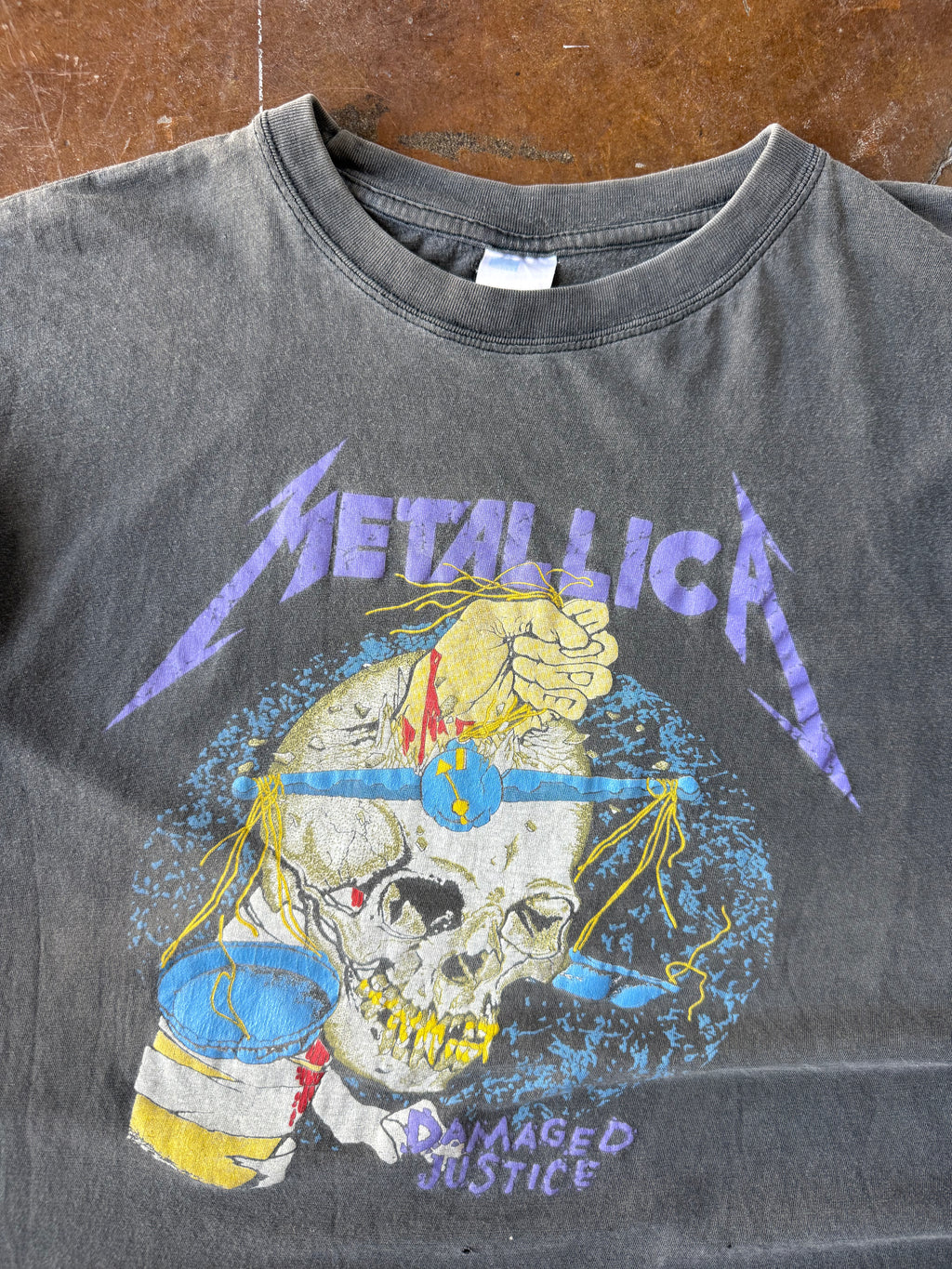 90s Metallica "damaged justice" euro band shirt (XXL)
