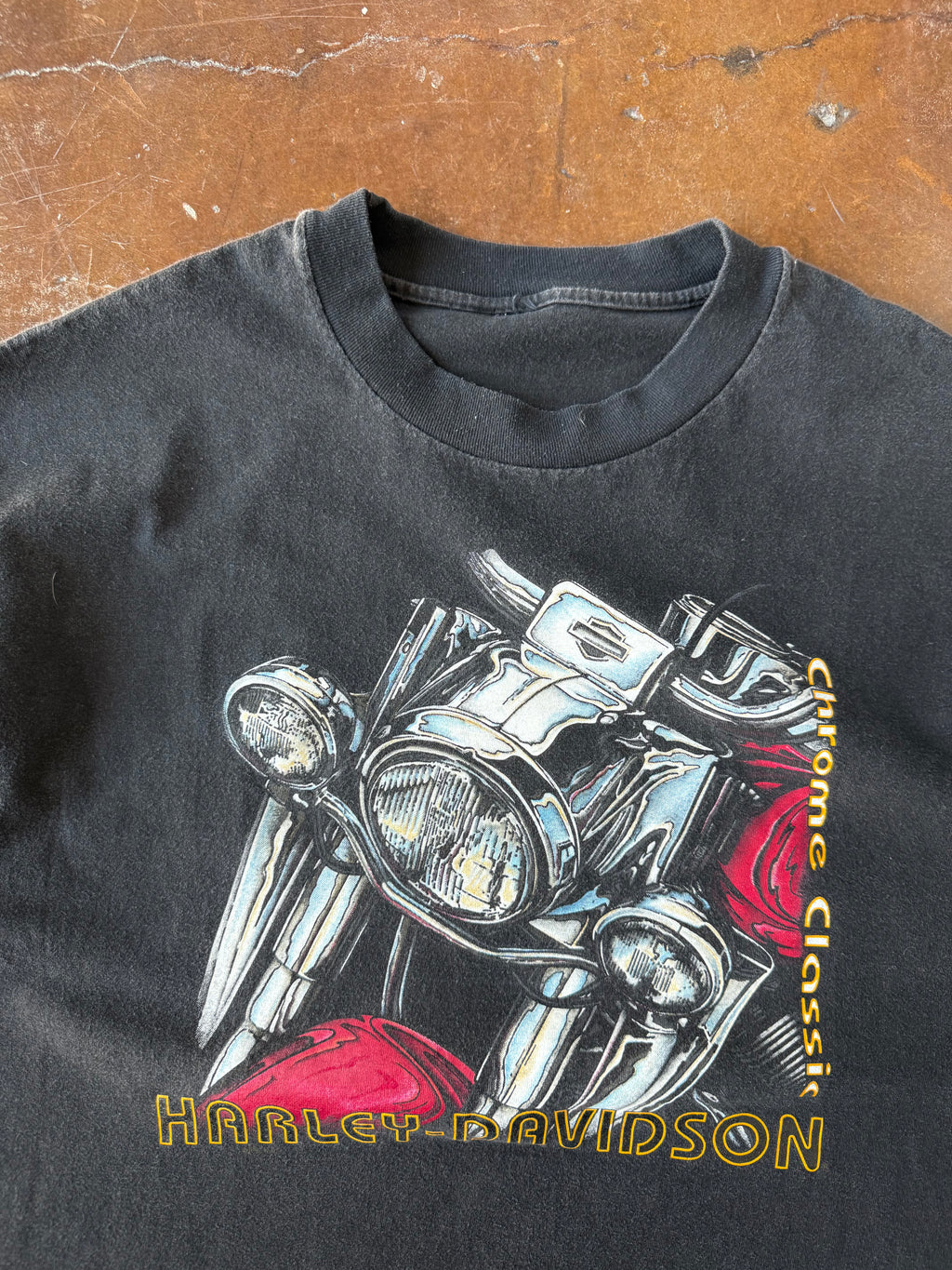 90s Harley Davidson "chrome classic" biker shirt (XL)