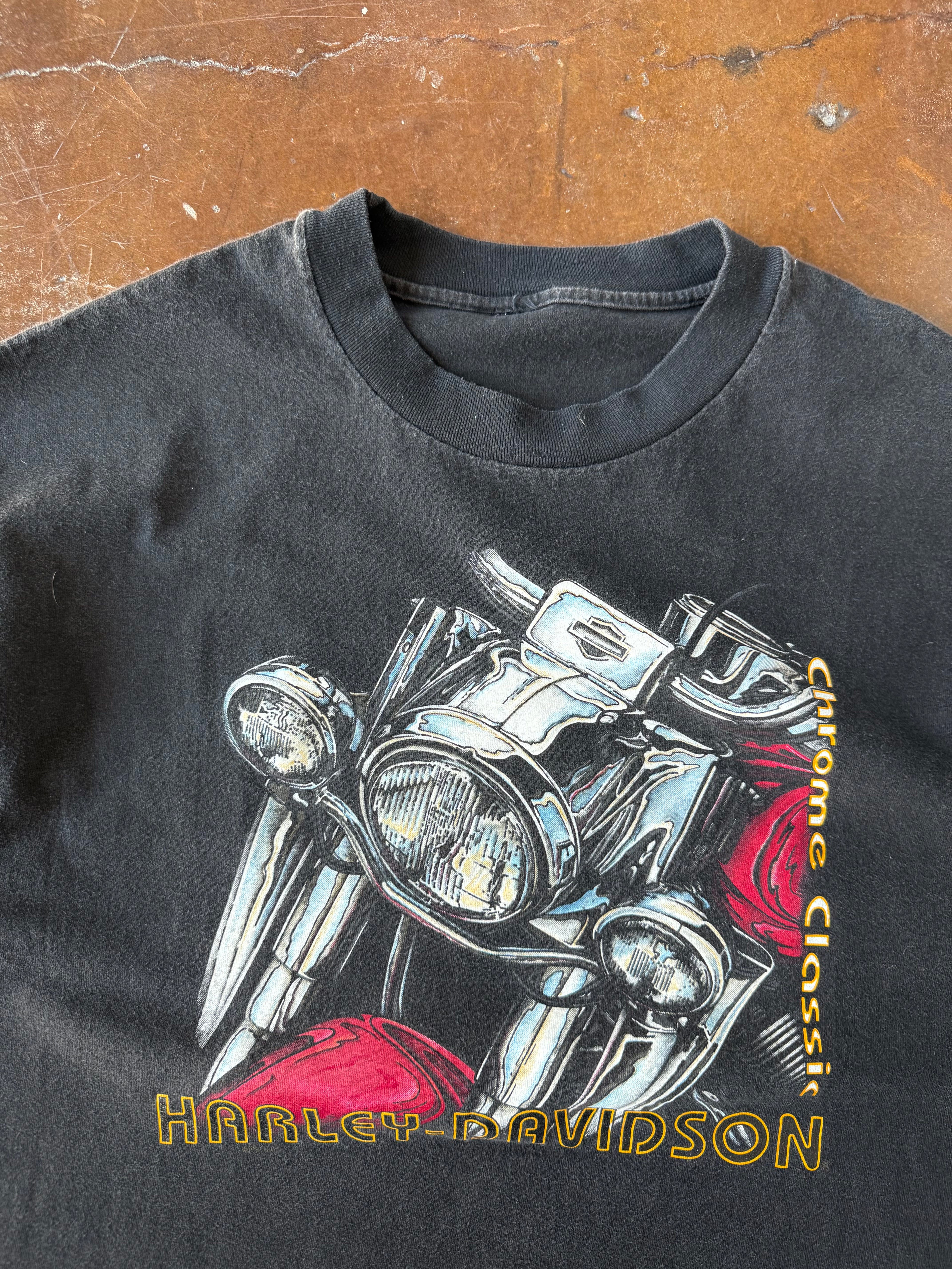90s Harley Davidson "chrome classic" biker shirt (XL)