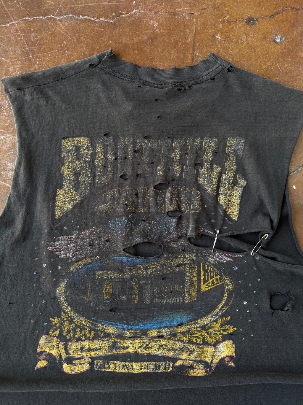 90s distressed Boothill Saloon biker cutoff shirt (LARGE)