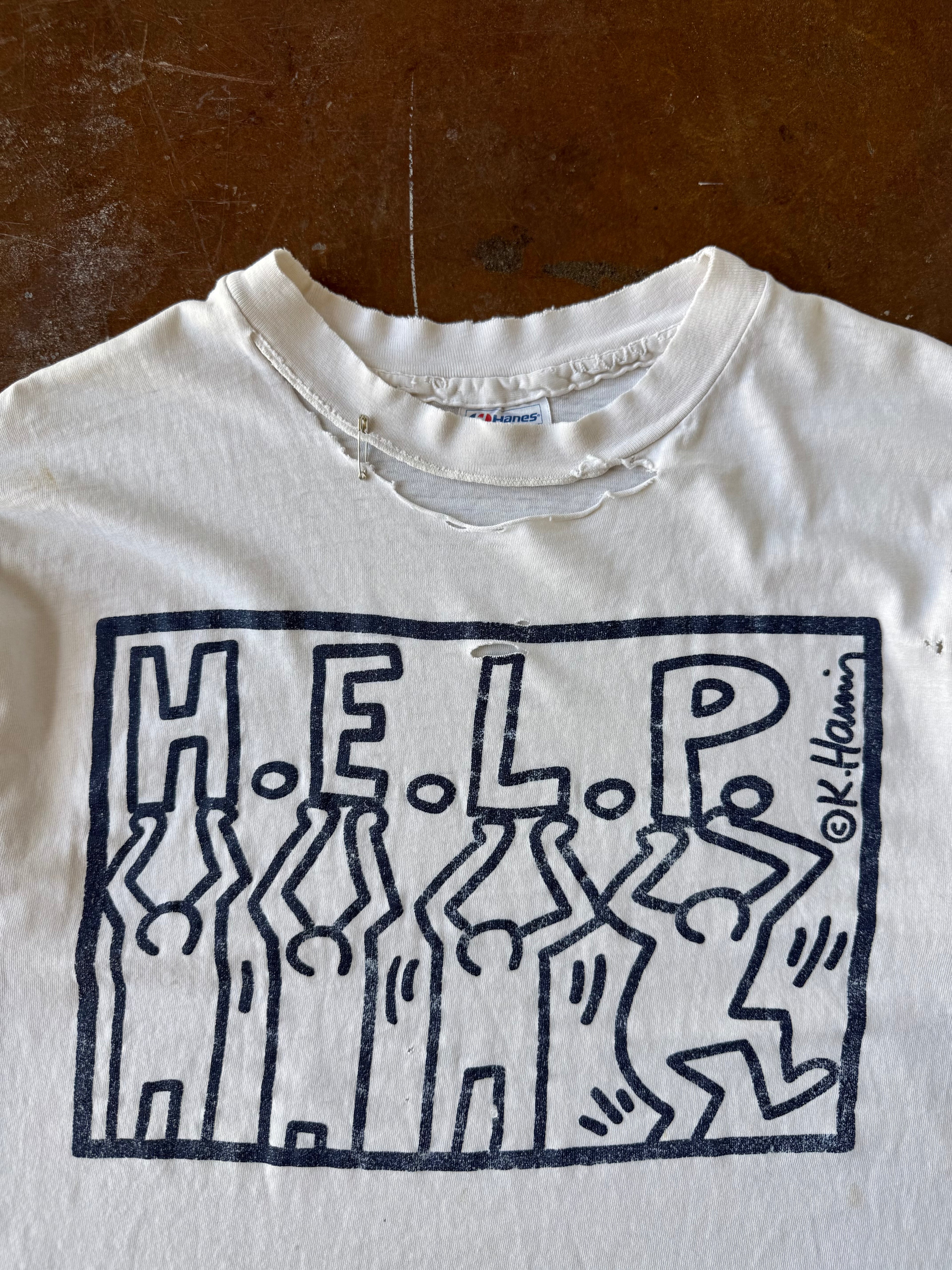 80s distressed Keith Haring "HELP" art shirt (XL)