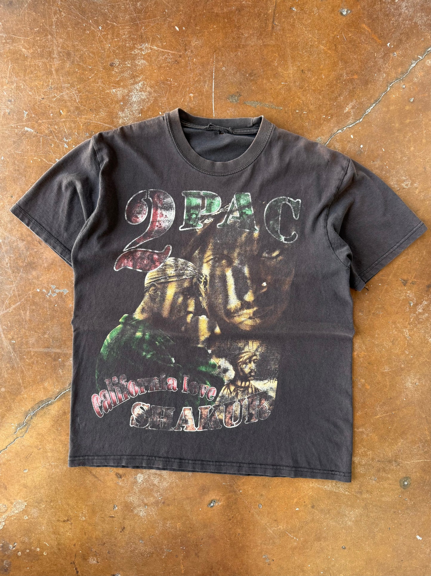 90s faded Tupac Shakur "california love" rap shirt (LARGE)