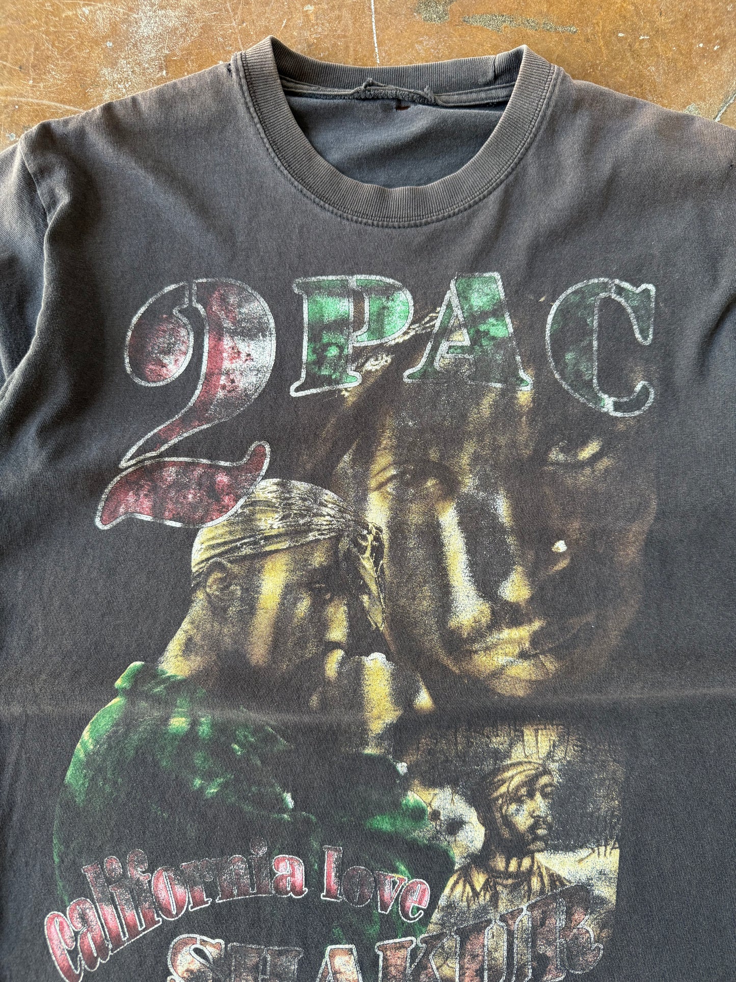 90s faded Tupac Shakur "california love" rap shirt (LARGE)