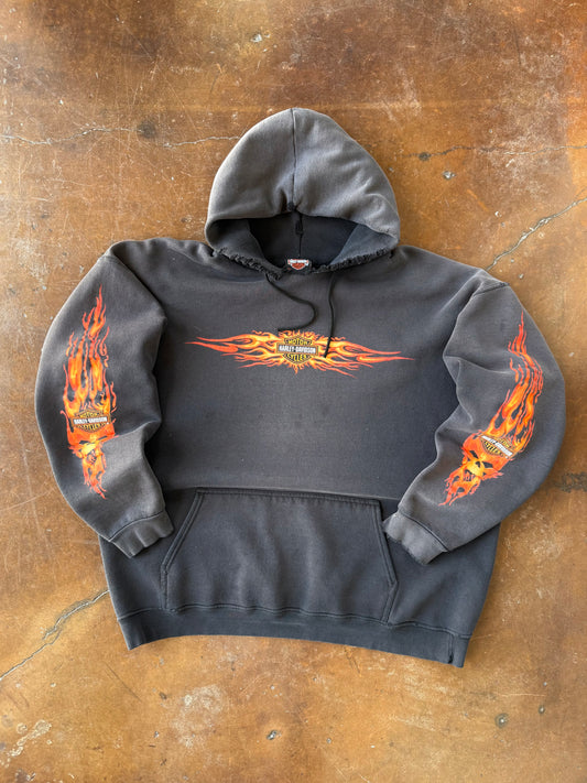 90s faded & lightly distressed Harley Davidson "skull flames" pullover hoodie (XL)