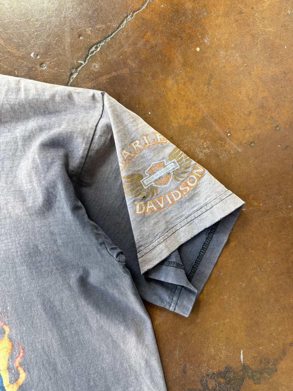 90s faded & distressed Harley Davidson "flame bike" biker shirt (XL)