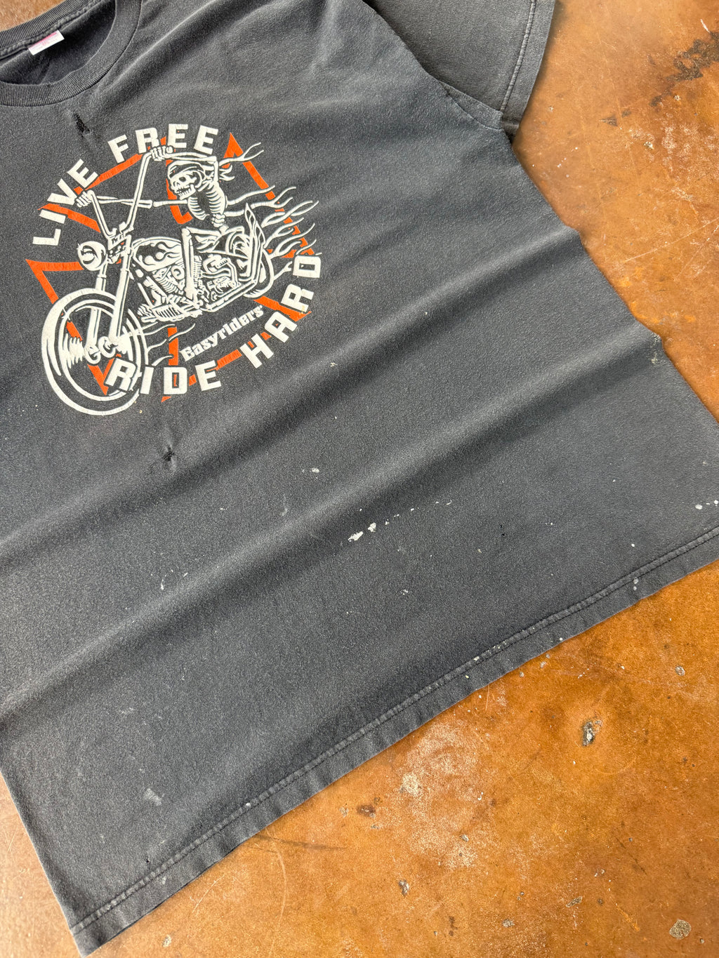 2000s lightly distressed Easyriders "live free, die hard" biker shirt (XXL)