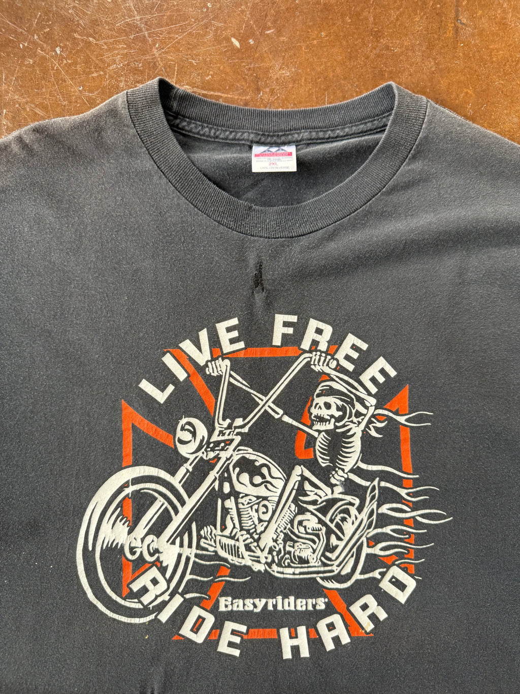 2000s lightly distressed Easyriders "live free, die hard" biker shirt (XXL)