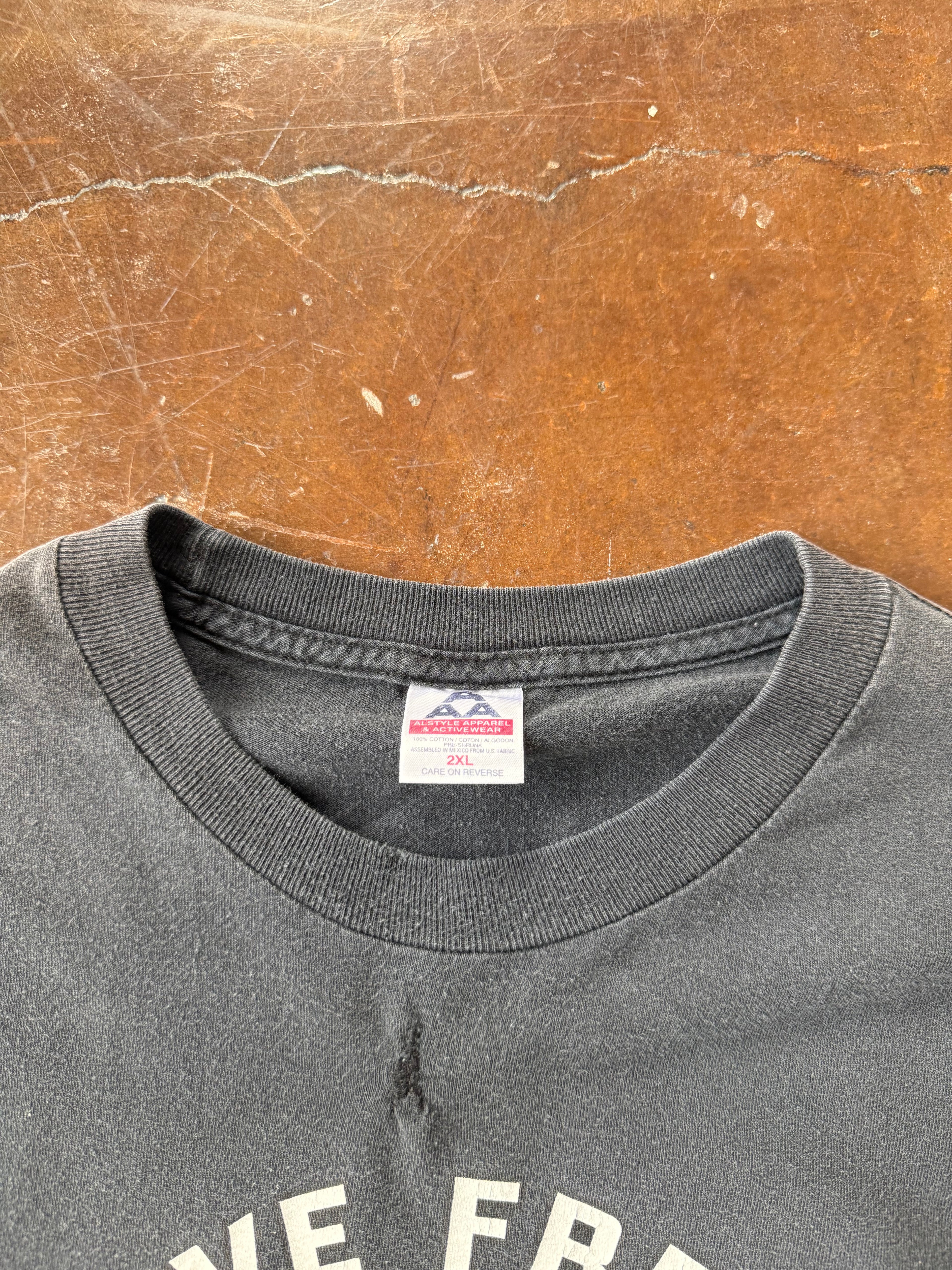 2000s lightly distressed Easyriders "live free, die hard" biker shirt (XXL)
