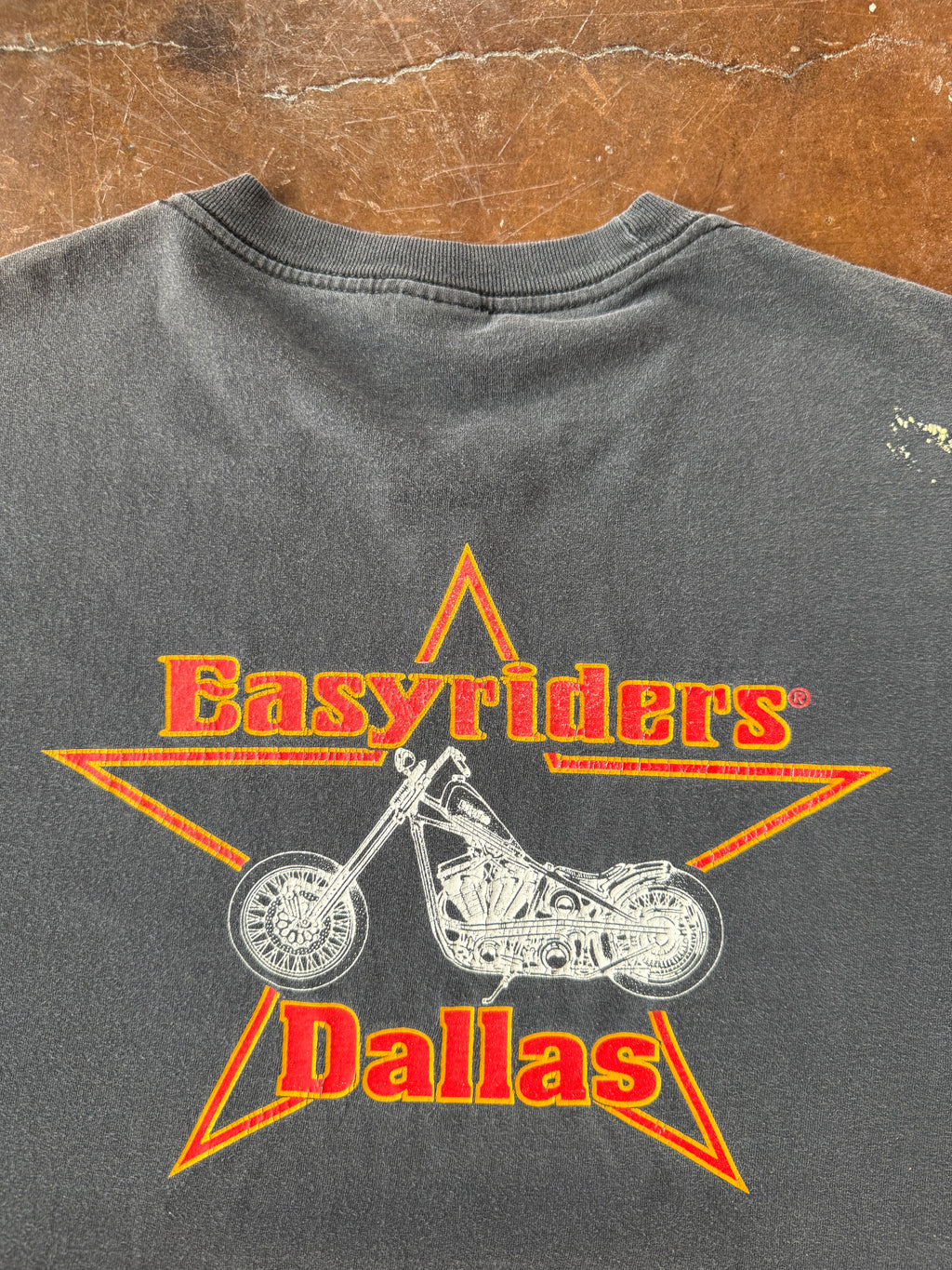 2000s lightly distressed Easyriders "live free, die hard" biker shirt (XXL)